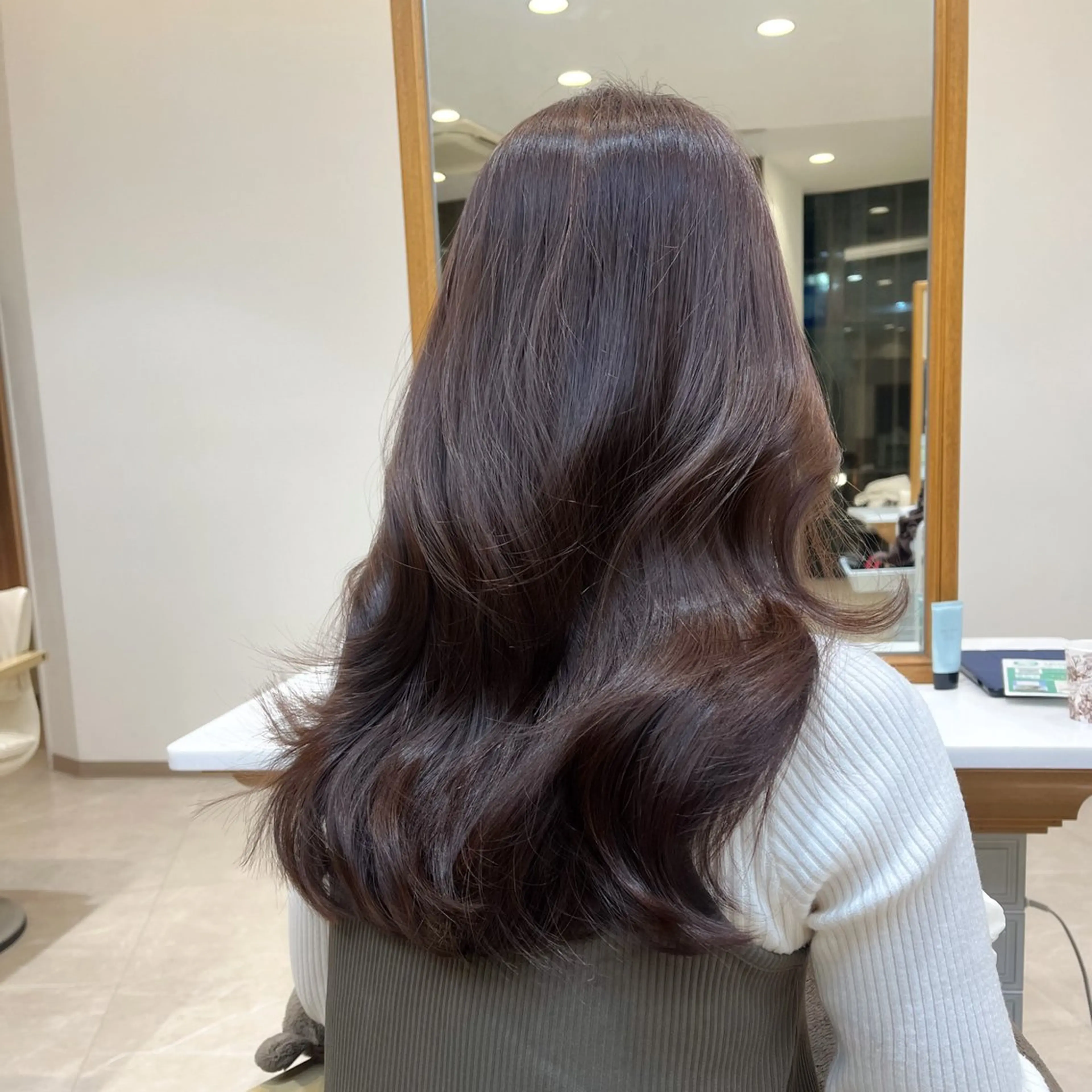 セミロング カラー セミロングパーマ ベージュカラー 黒髪 ブリーチ ブルーカラー カット ヘアカラー トリートメント ミタニ/髪質改善 /レイヤーカットのヘアスタイル