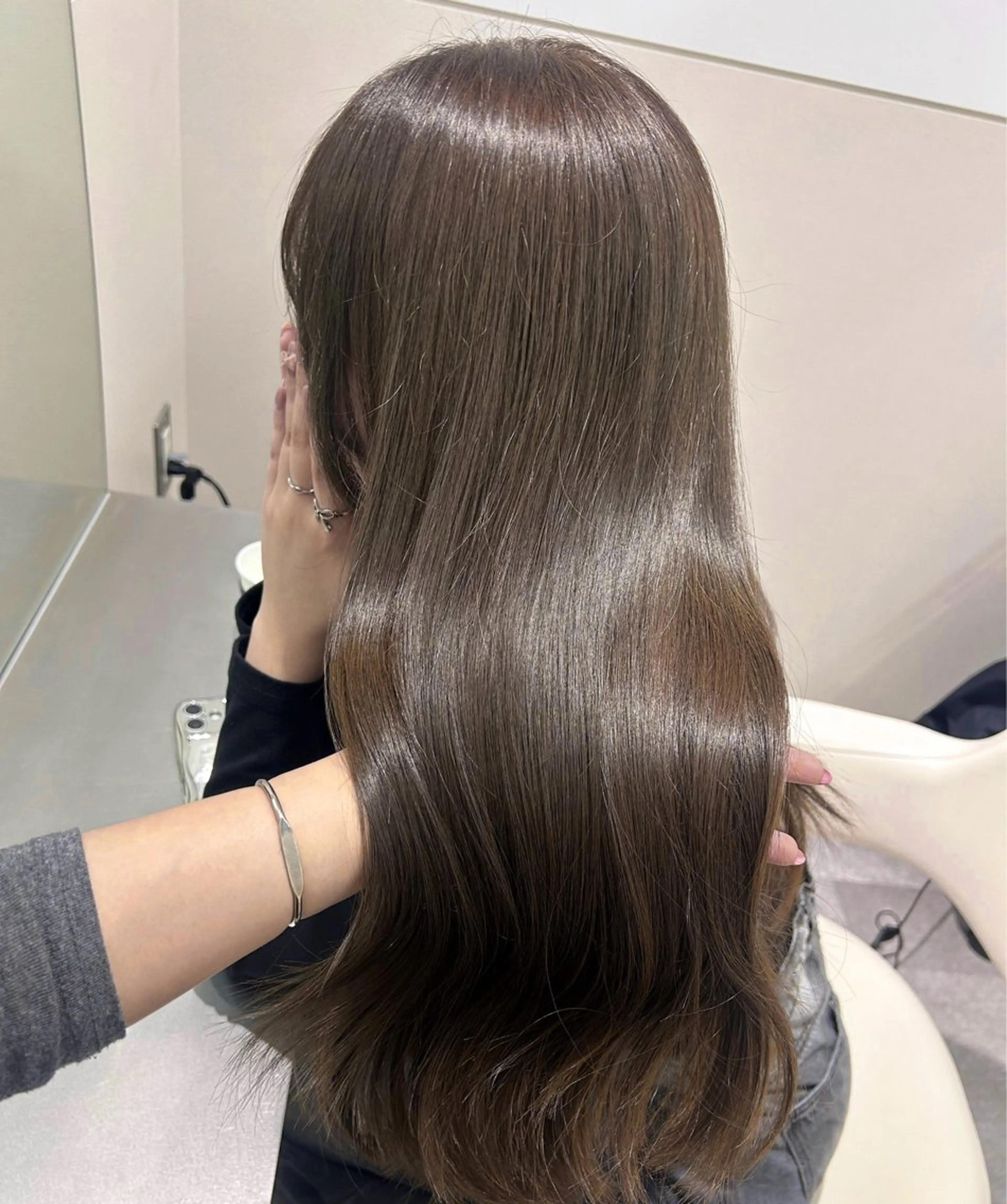カラー ベージュカラー ブリーチ 透明感カラー ダブルカラー ブリーチなしカラー カット ヘアカラー トリートメント fujimoto yuiのヘアスタイル