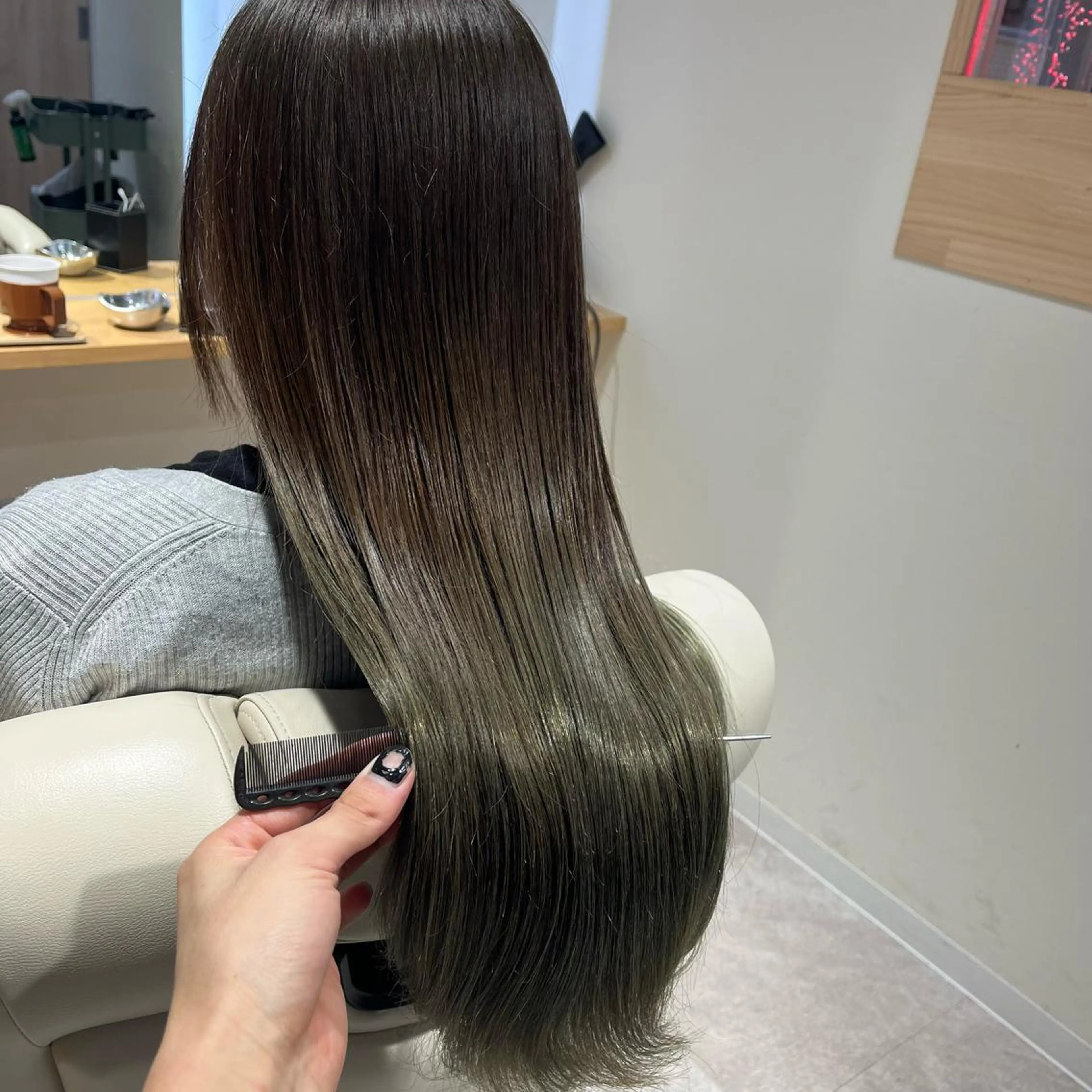ロング カラー 髪質改善 個室サロン Aurora 蔵前美容院所属・韓国式髪質改善 副店長コバリアオイのヘアスタイル