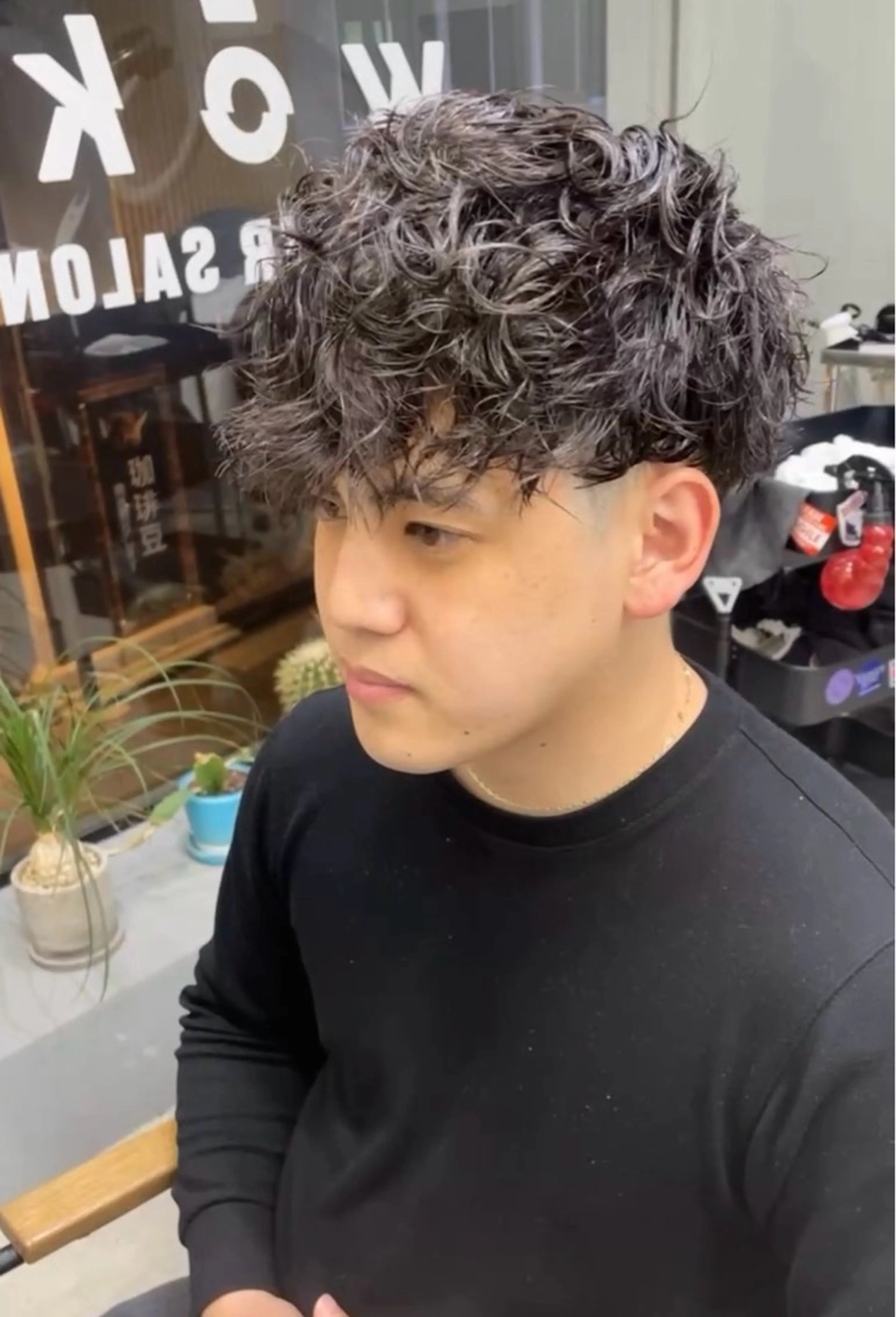 ショート パーマ メンズ カット パーマ メンズ専門サロン wokeのヘアスタイル