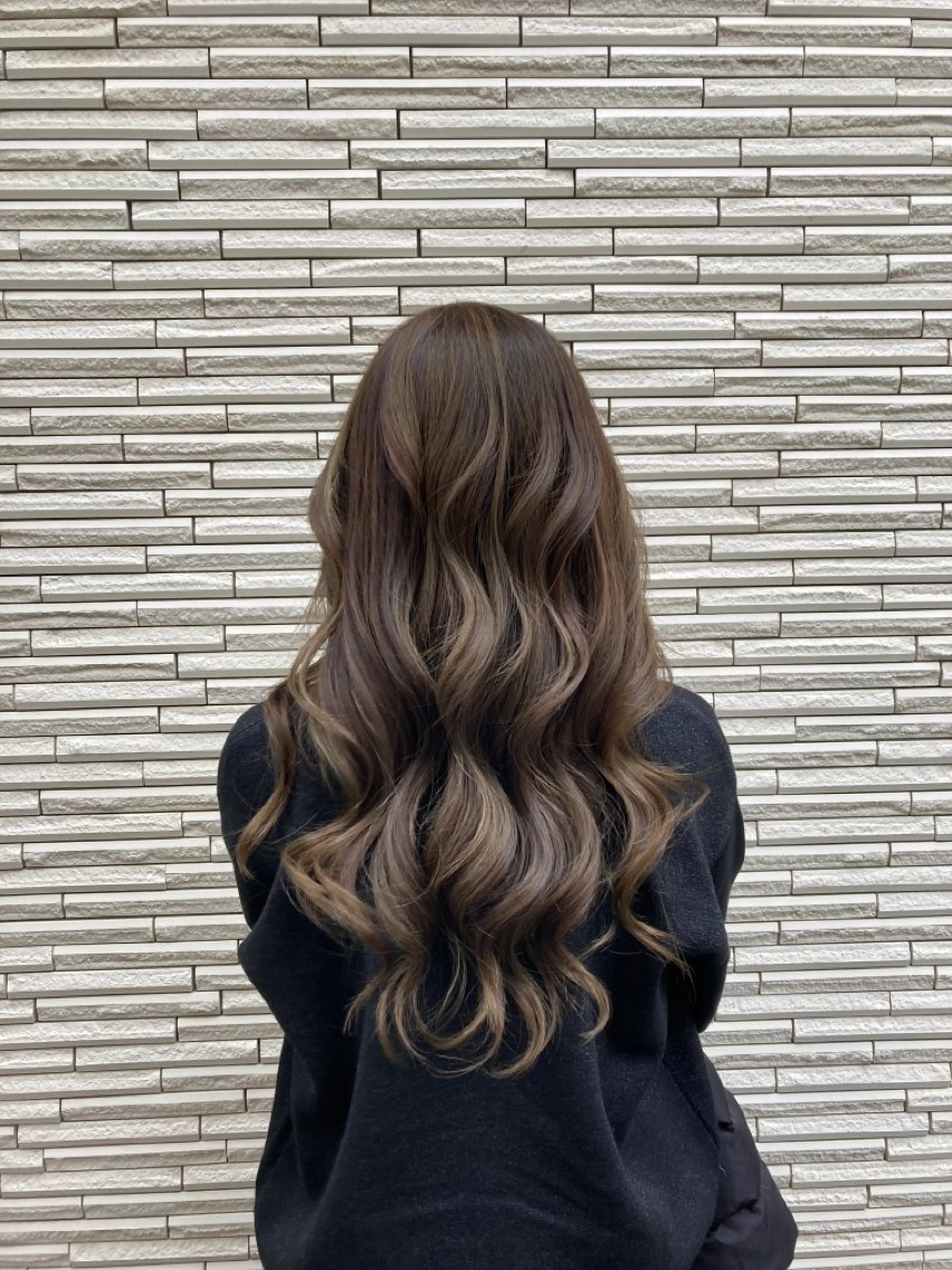 ロング カラー 齊藤 久恵のヘアスタイル