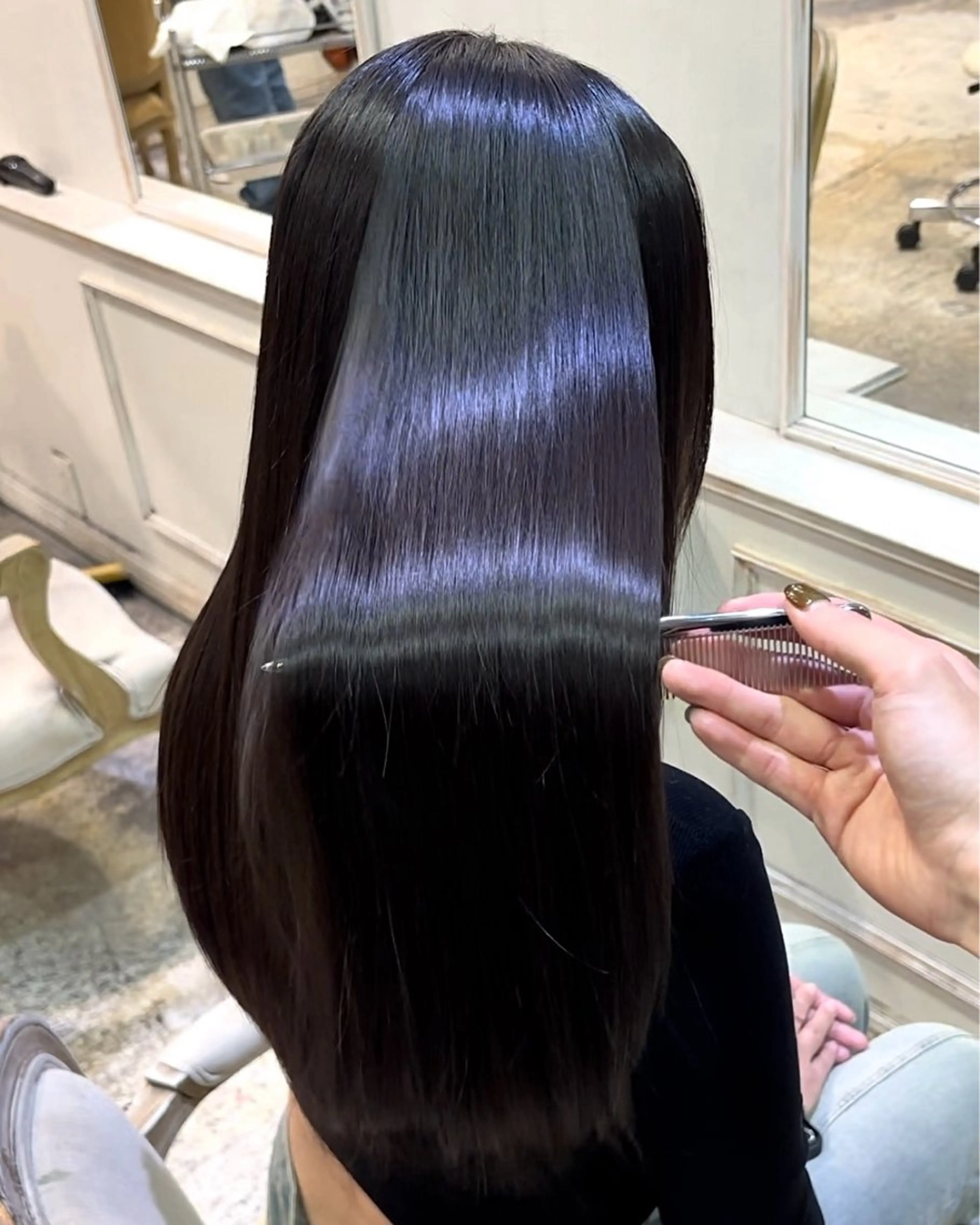 ロング パーマ 縮毛矯正 トリートメント 透明感カラー💙 髪質改善✨タイガ✨のヘアスタイル