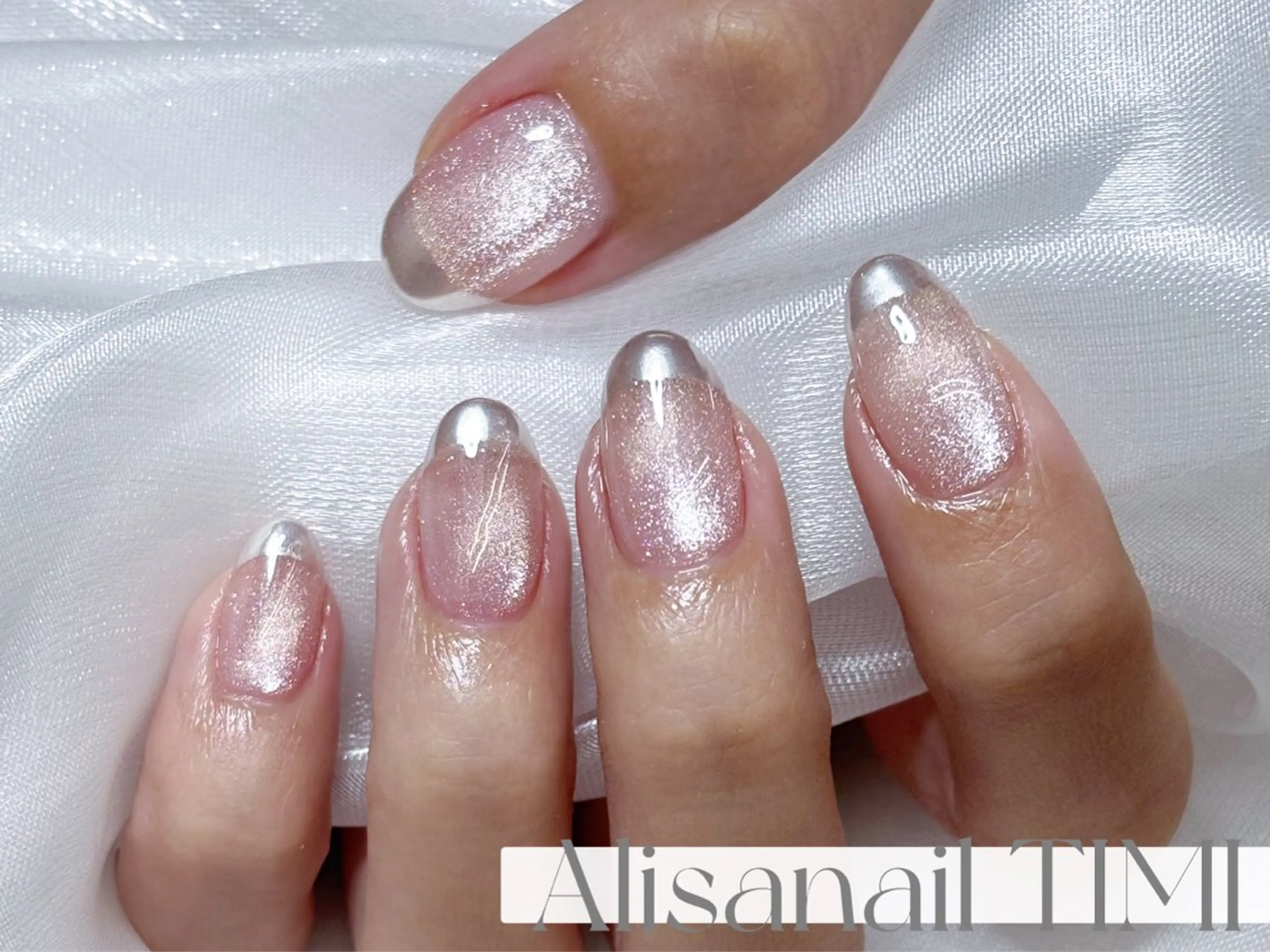 ネイル フレンチネイル マグネットネイル マグネットワンカラー ミラーネイル ワンカラーネイル ハンドネイル Alisa nail Timiのネイルデザイン