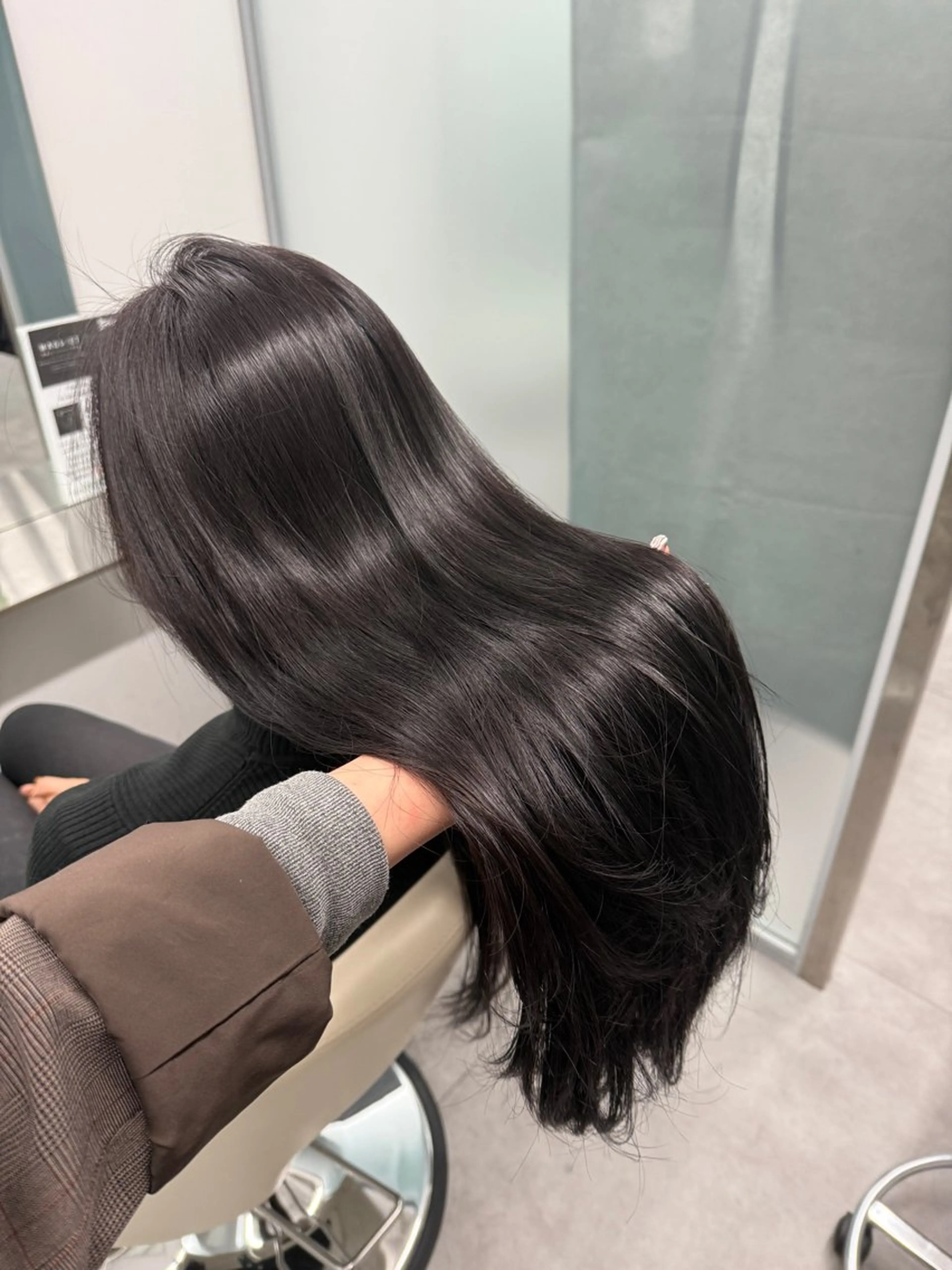 ロング パーマ 韓国風ヘア ストレートパーマ トリートメント トレンド大人韓国風 shinoのヘアスタイル