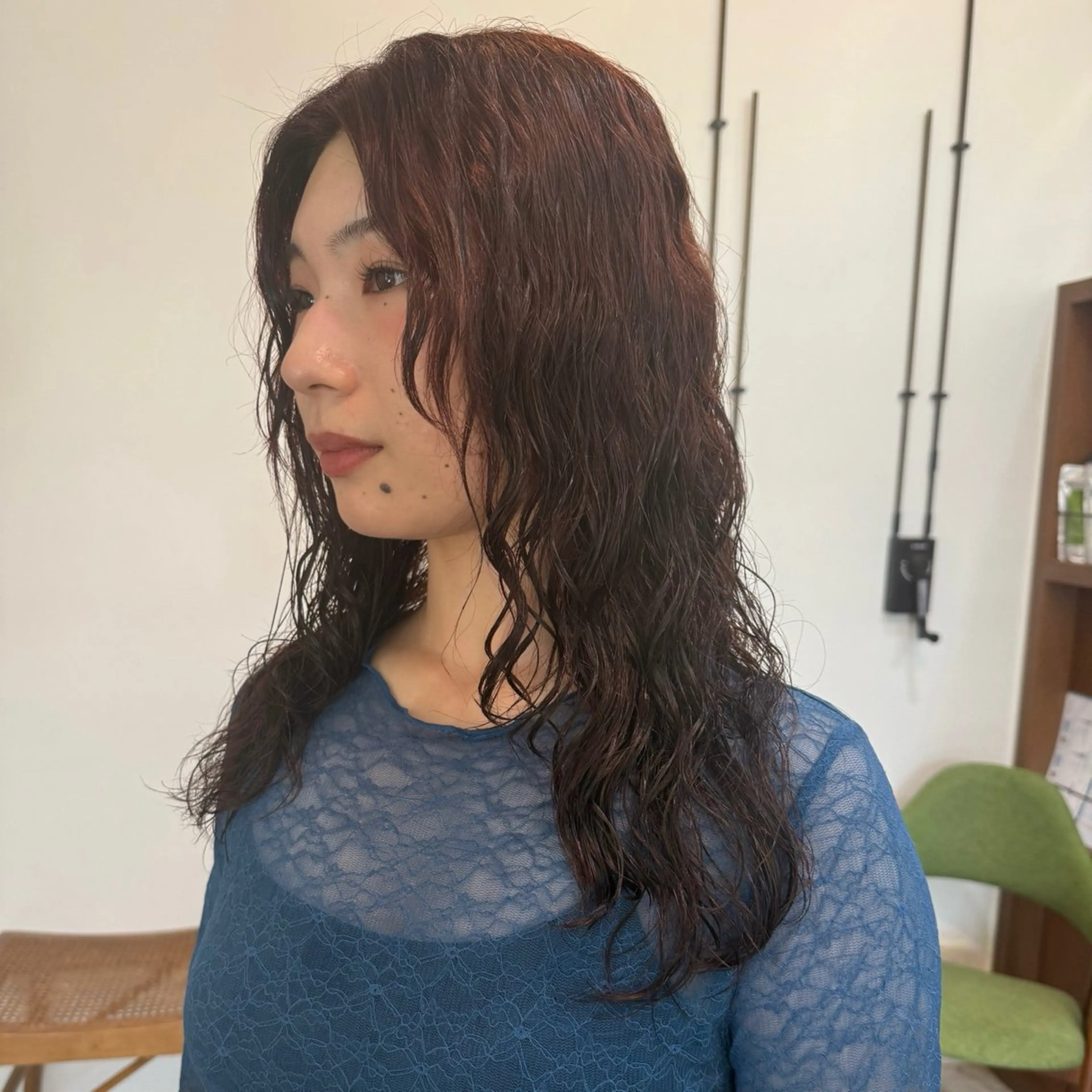 ロング カラー パーマ 似合わせカット カット パーマ トリートメント shin enom yuukaのヘアスタイル