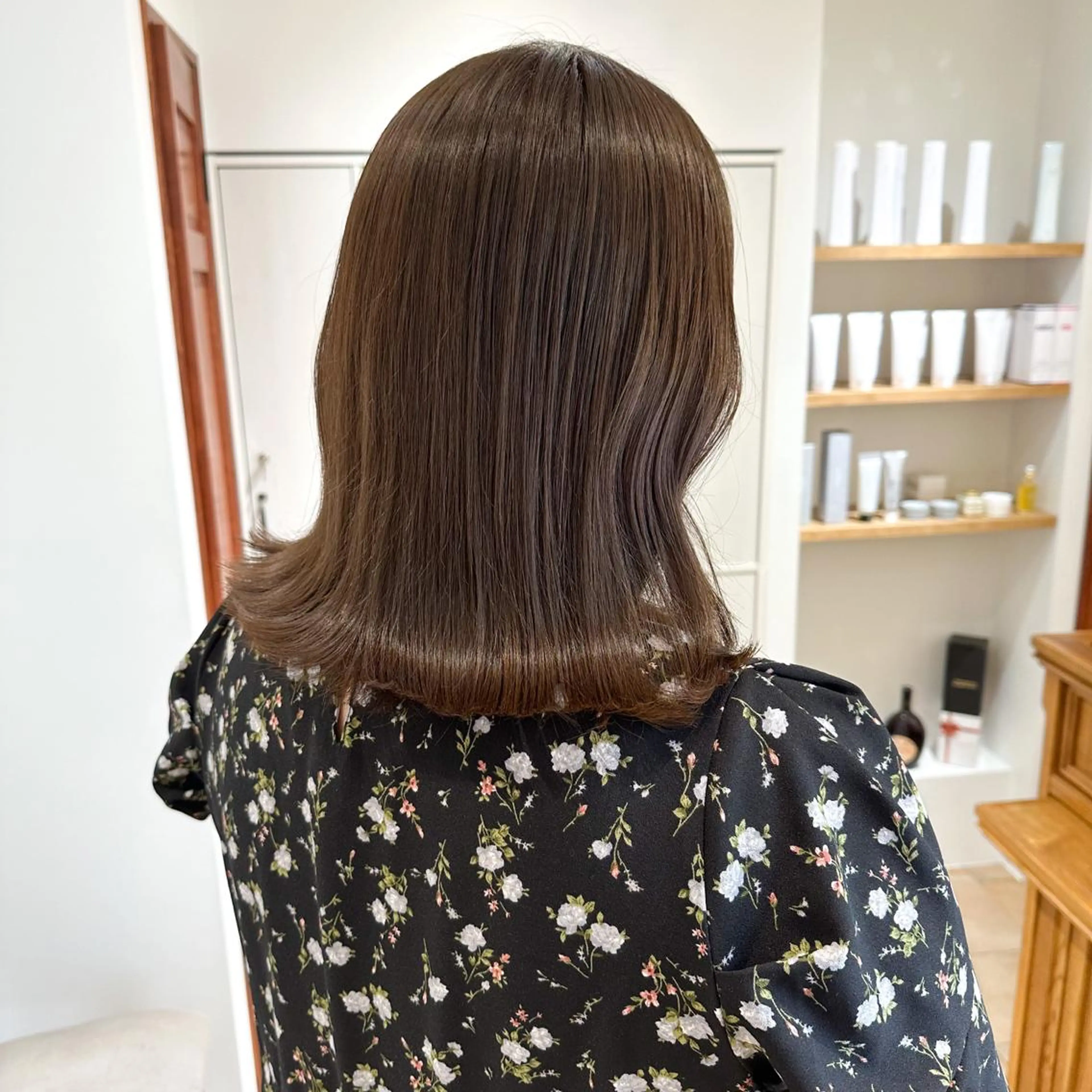 ミディアム カット ヘアカラー トリートメント 🦋トレンドヘア🦋 竹内克弥のヘアスタイル