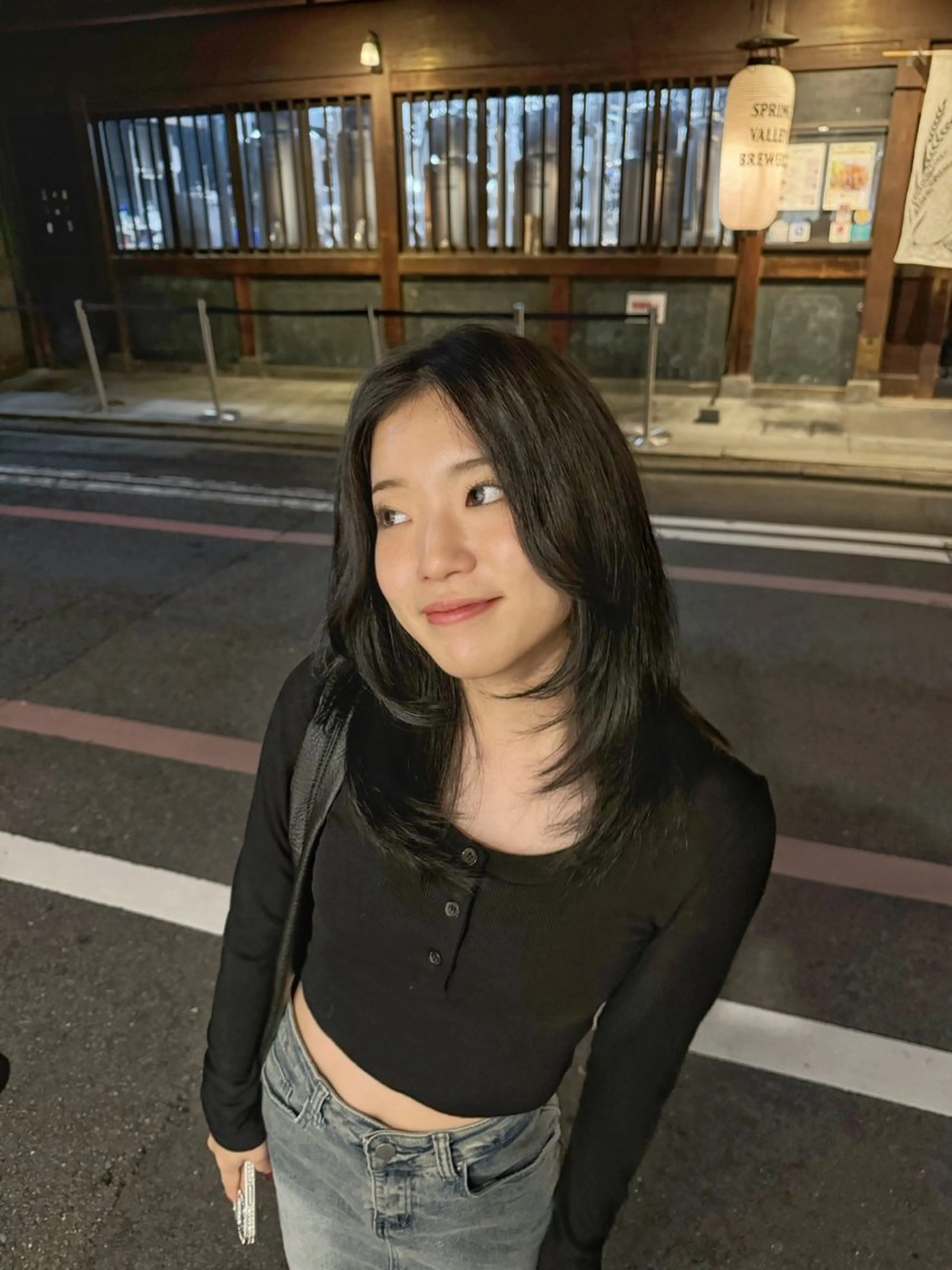 ミディアム レイヤーカット 遊佐 みくりのヘアスタイル