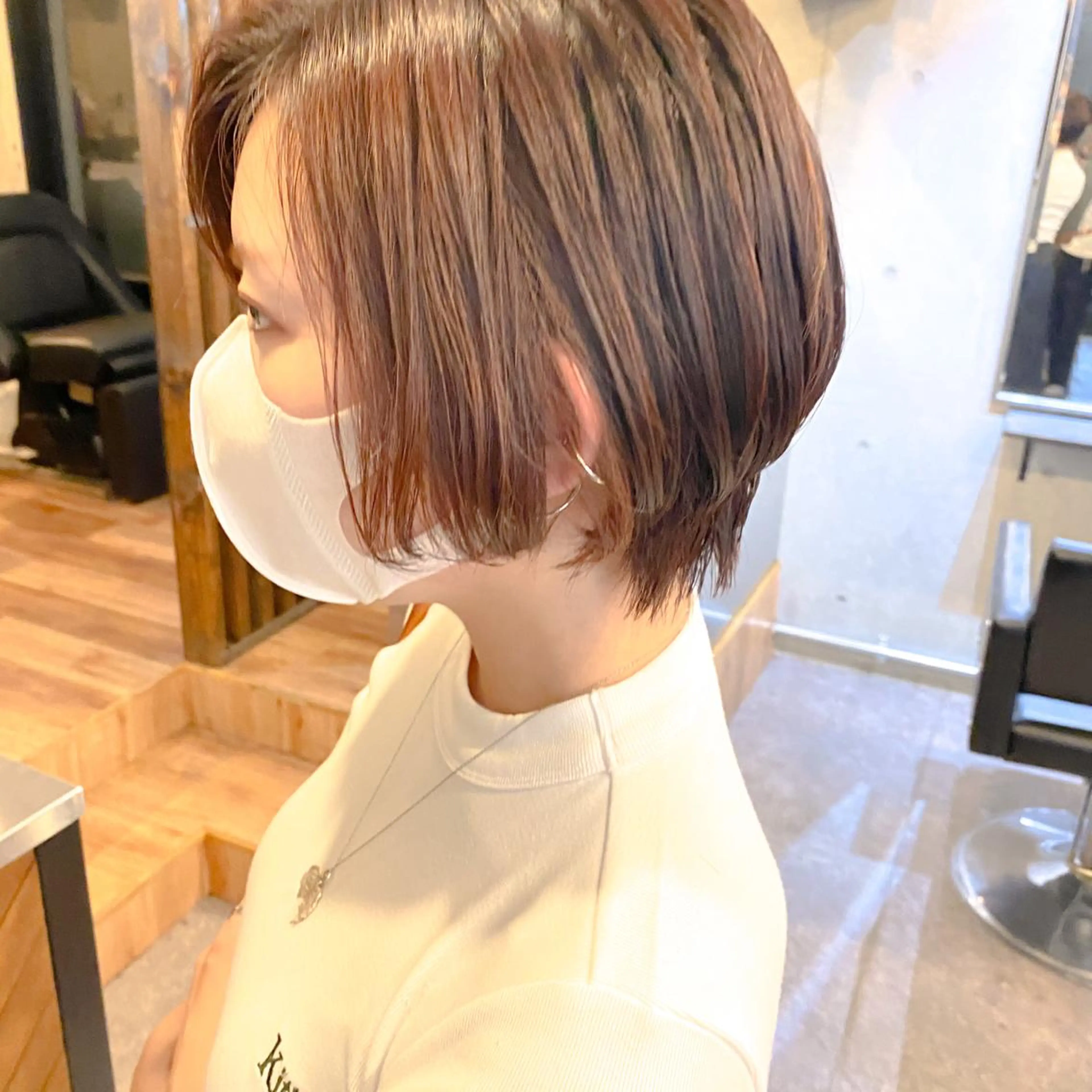 ショート カラー 艶髪ブリーチ 永井竜也のヘアスタイル