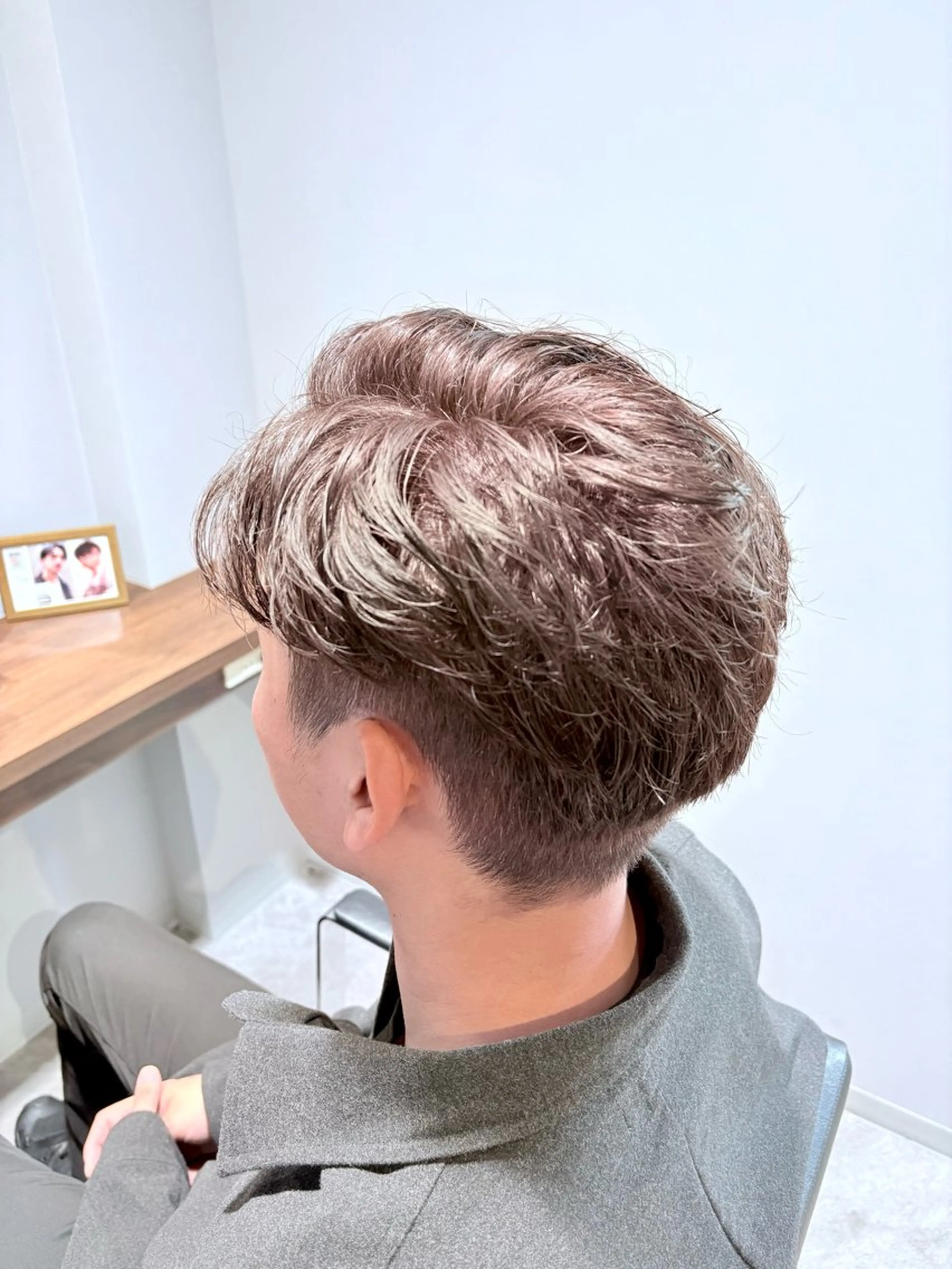 『ミニモ特別価格1日2名限定メンズメニュー』カット+ヘアカラー（ブリーチ無し）+頭皮デトックス🌈の写真