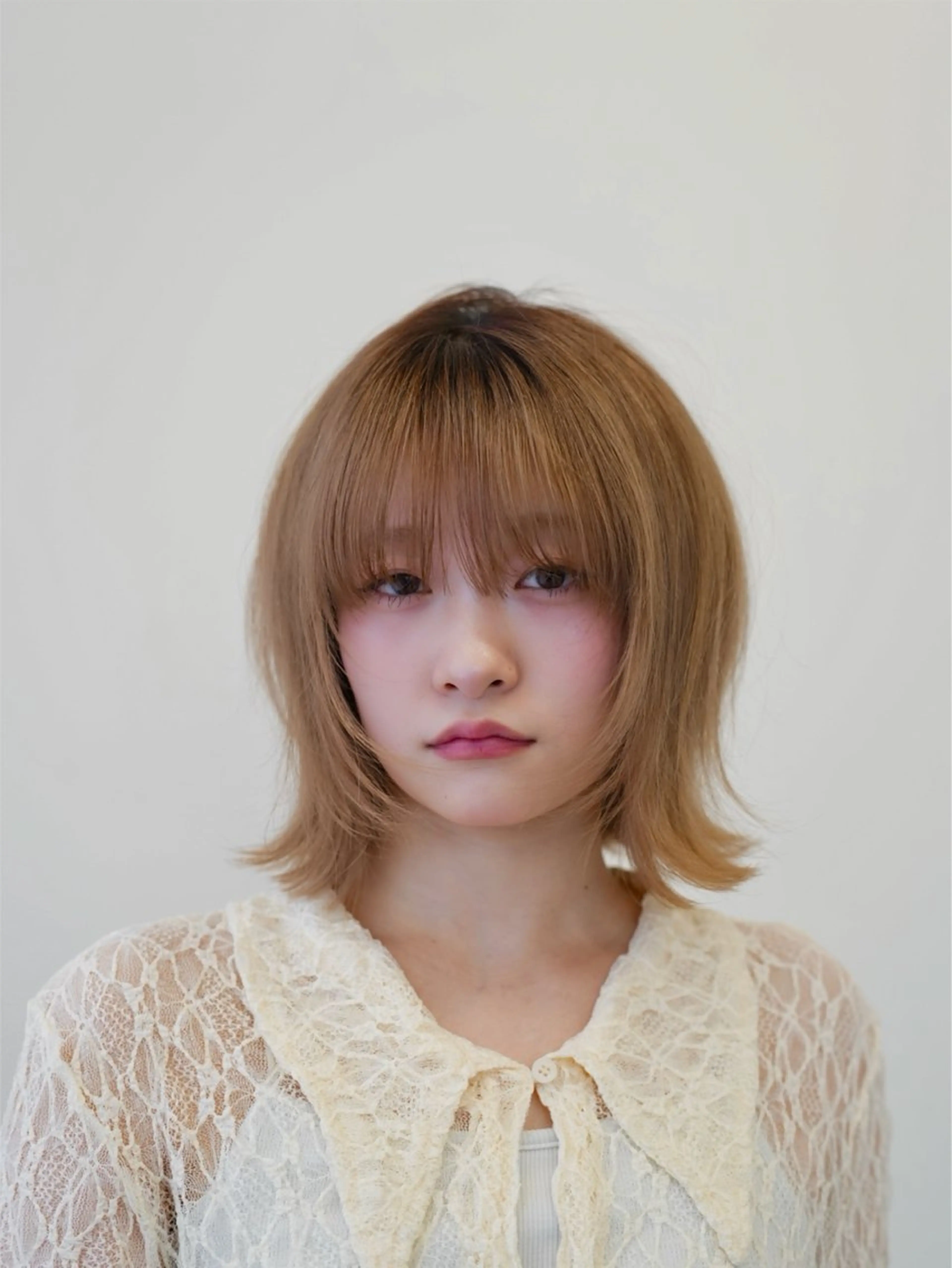 ミディアム ボブ レイヤーカット SiSTA 自由が丘所属・自由ヶ丘 ボブ/レイヤーのヘアスタイル