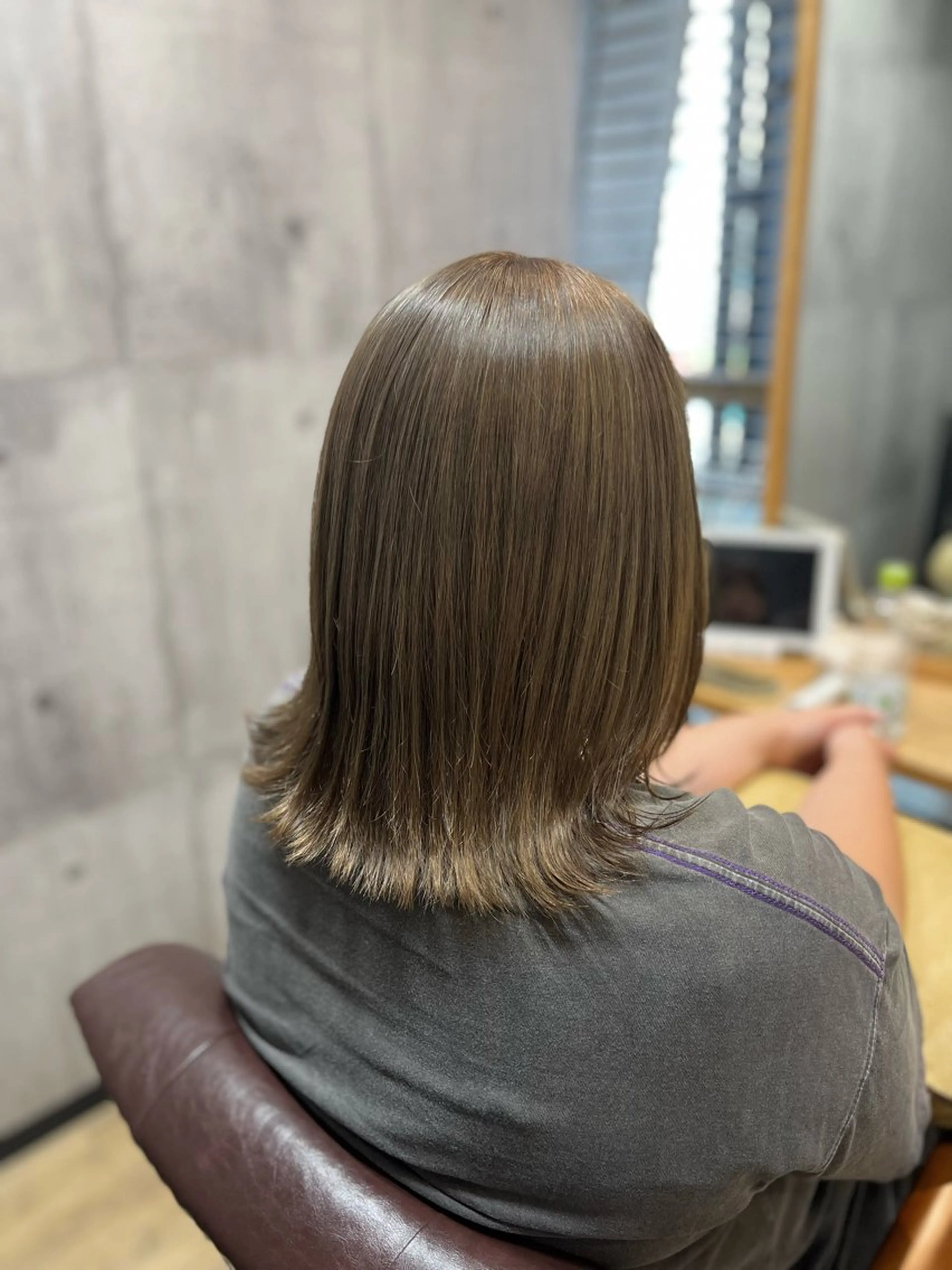 ミディアム カラー カット ヘアカラー トリートメント 艶髪🌈ムラカミ サキのヘアスタイル