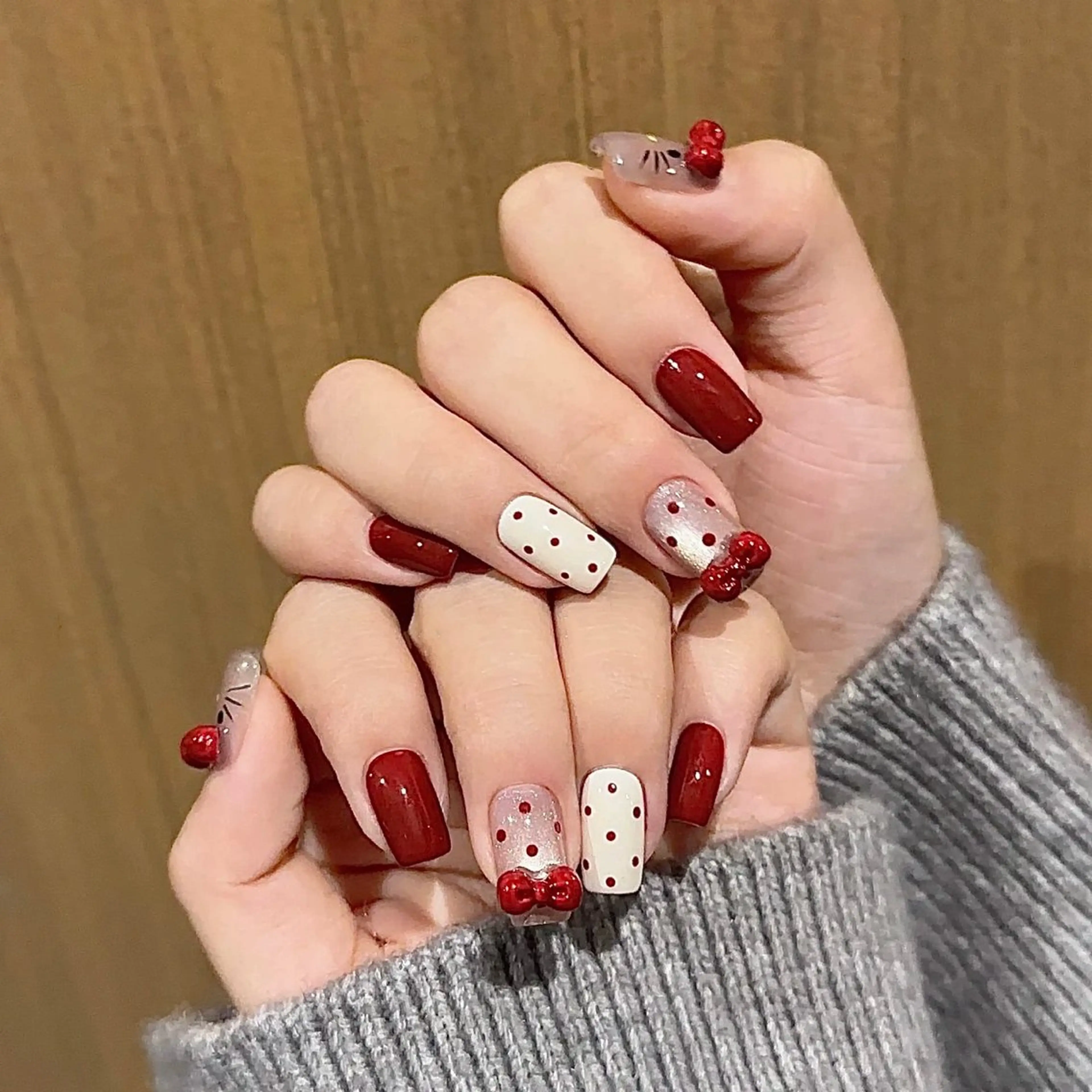 ネイル ハンドネイル ハンドケア Unique Nailのネイルデザイン