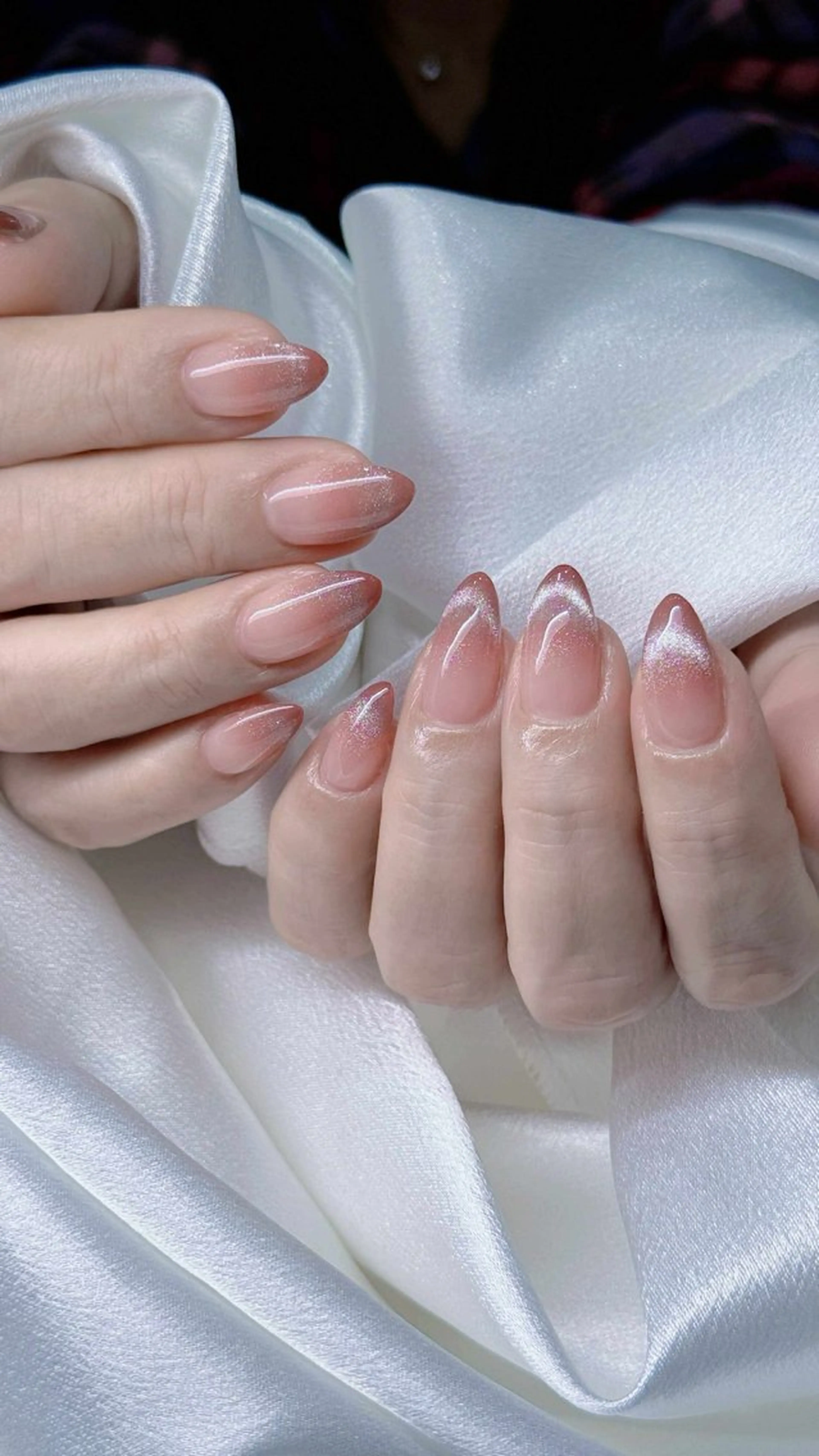 ネイル オーロラネイル ブルー チークネイル 長さ出し フットネイル ハンドネイル NAILS 168 池袋西口駅前店のネイルデザイン