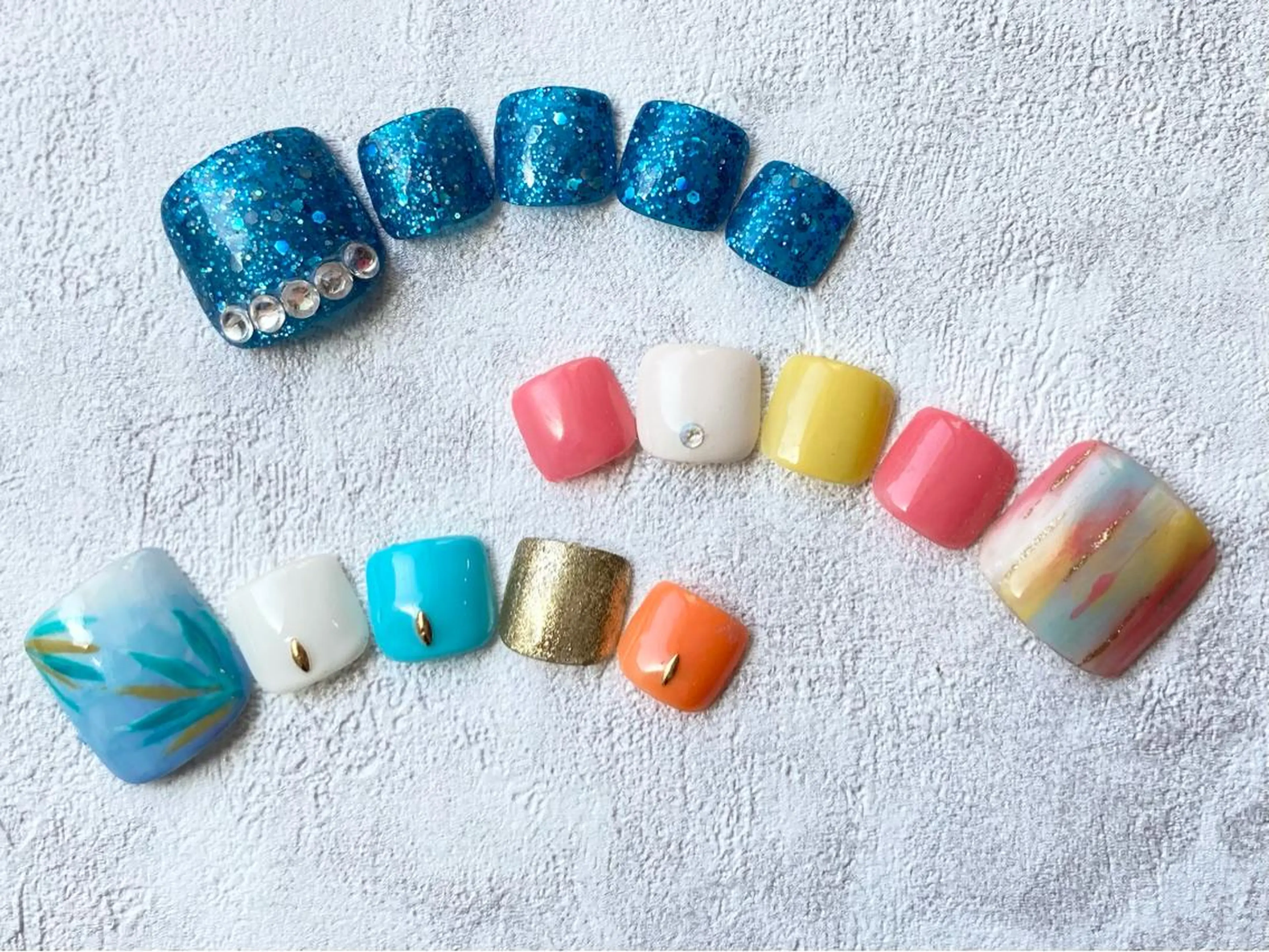 ネイル フットネイル 🌼Rakuun🌼 ミナのネイルデザイン