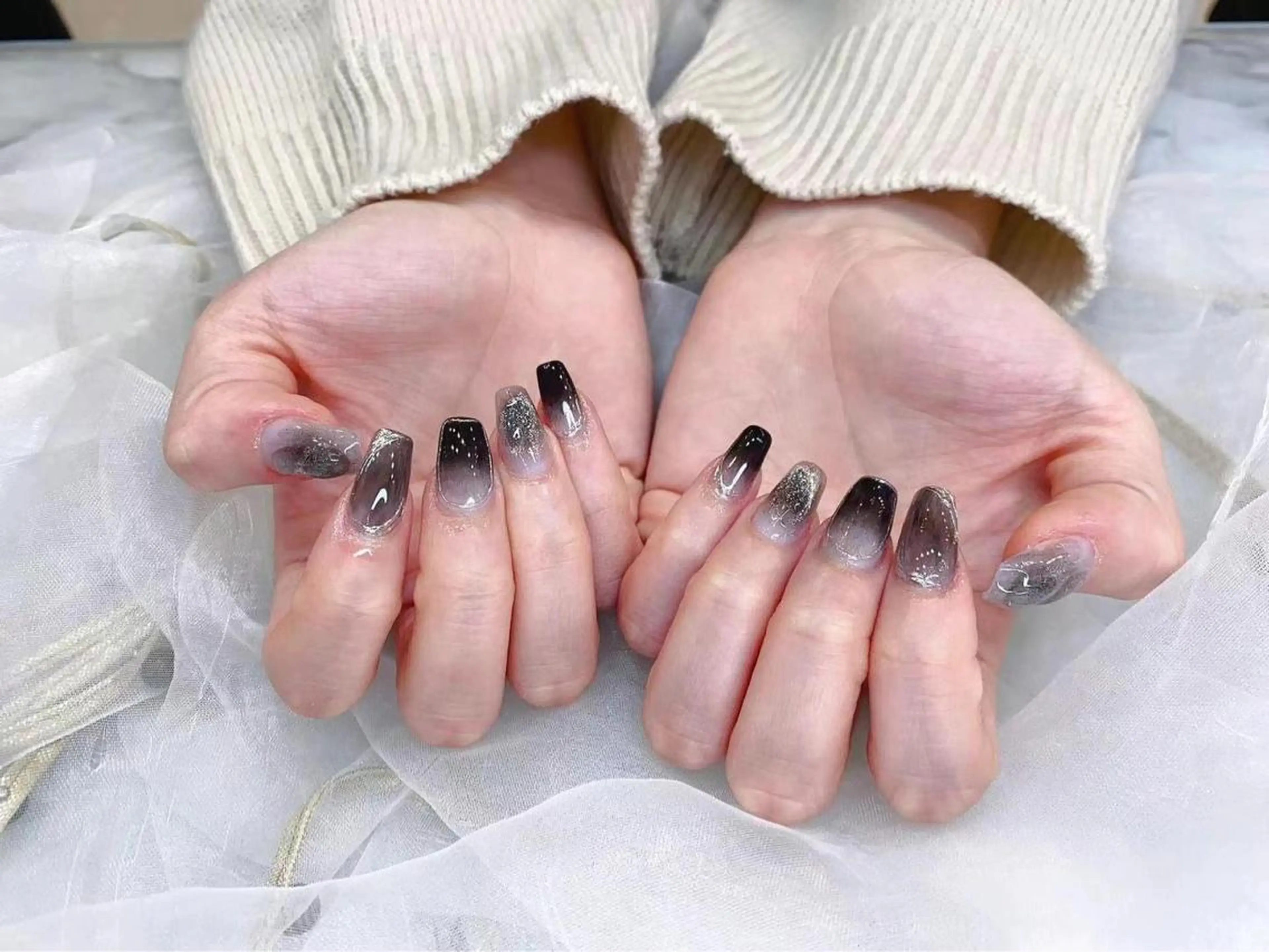 ネイル ラメ(グリッター) シルバー Babarla Nailのネイルデザイン