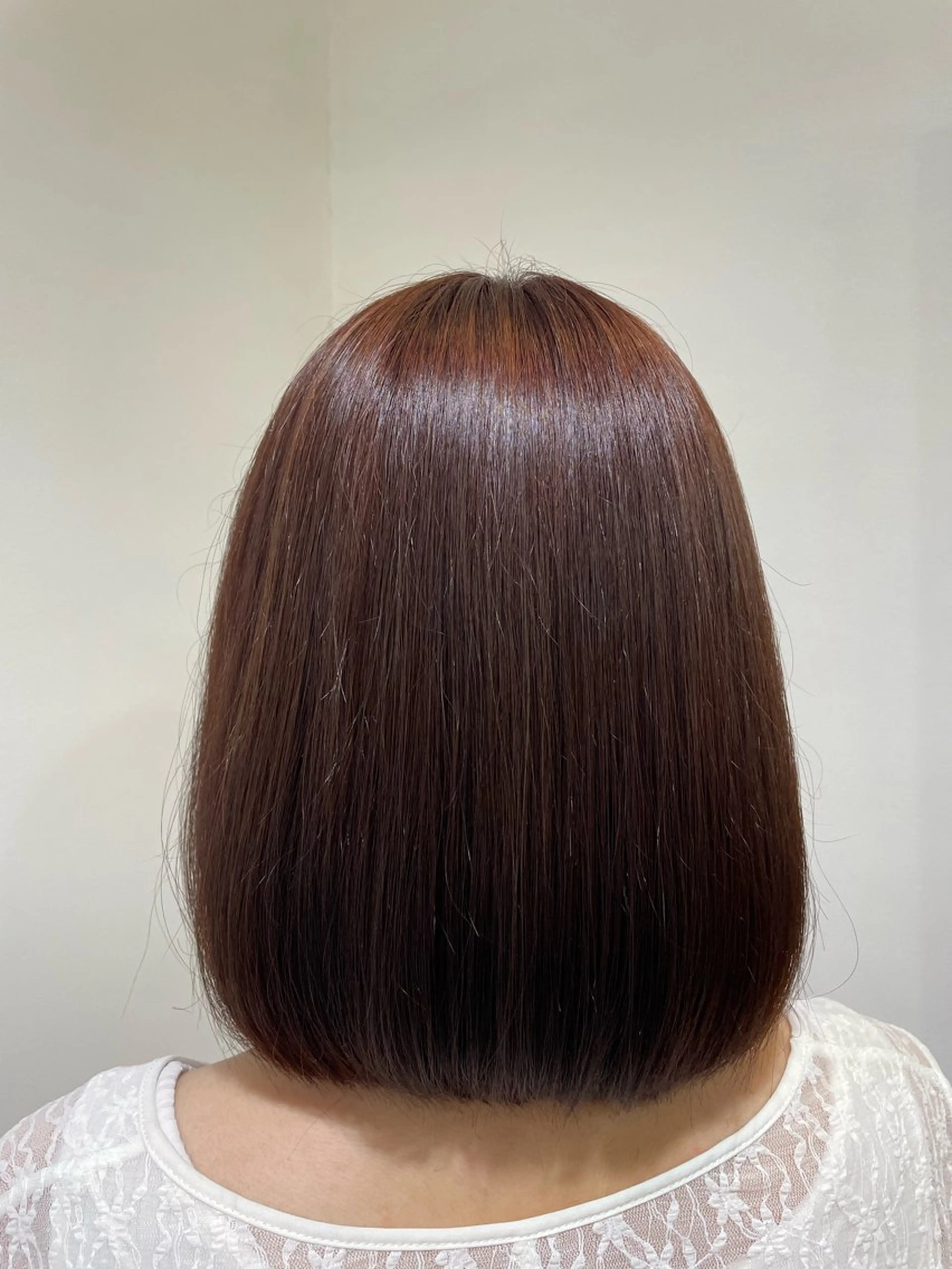 ミディアム カット ヘアカラー ガレリアエレガンテ緑 杉浦のヘアスタイル