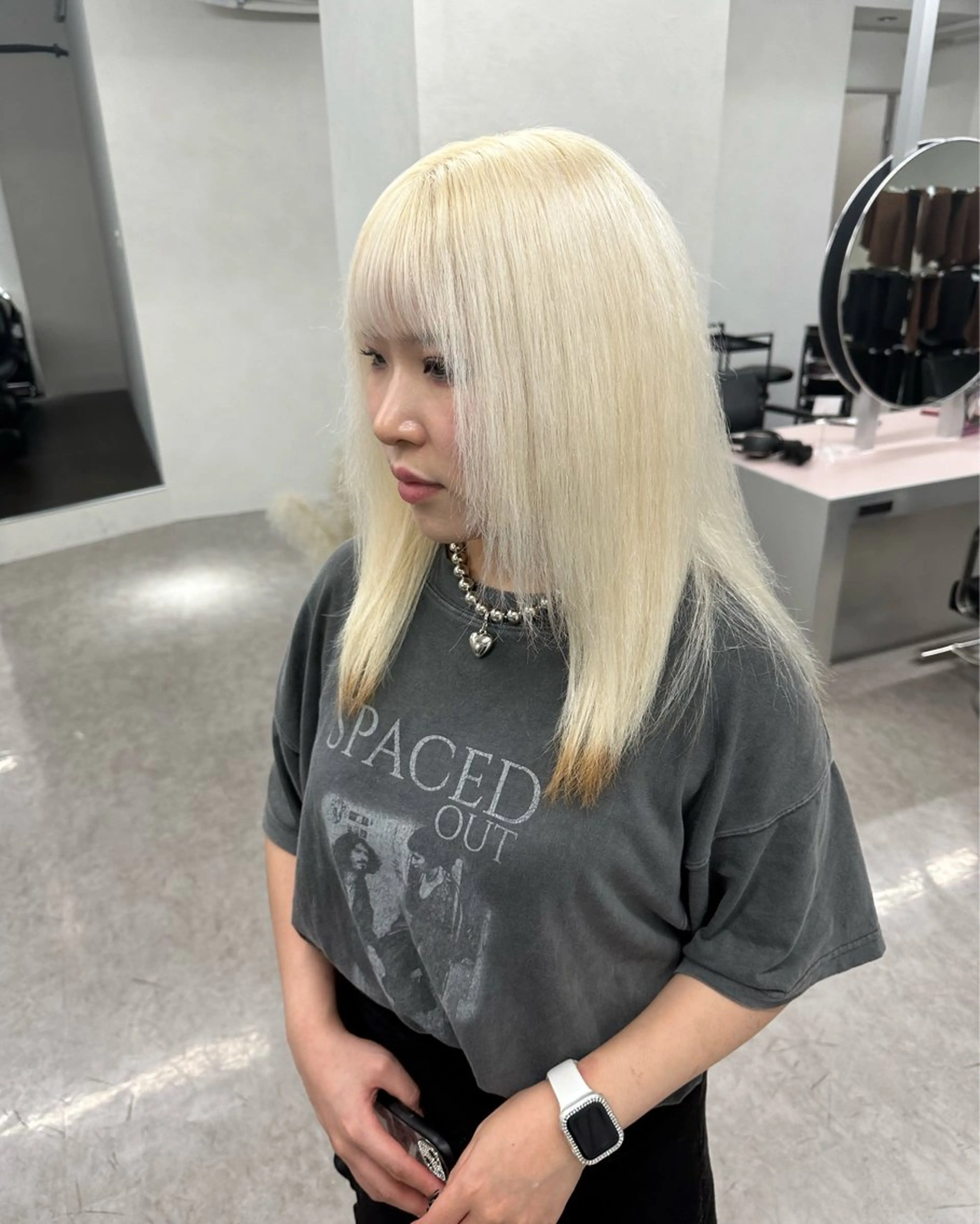 ロング カラー ブリーチ 透明感カラー 韓国風カラー 韓国風ヘア tint by alo bleach 大阪梅田【ティントバイアロブリーチ】所属・✨武内凌太✨ カットモデル募集のヘアスタイル