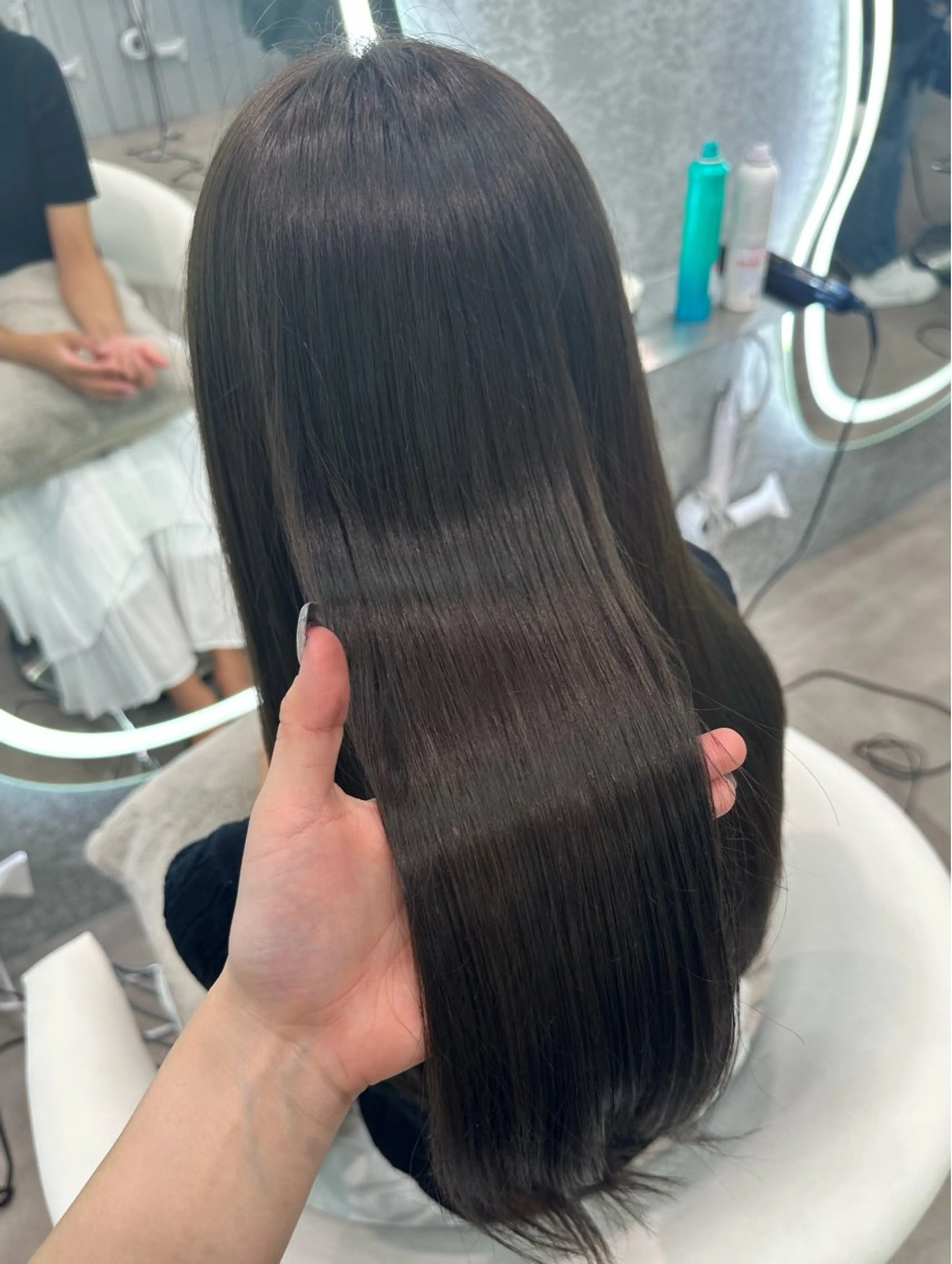 ミディアム カット ヘアカラー ブリーチなし髪質改善 🎀GLROW のんのヘアスタイル
