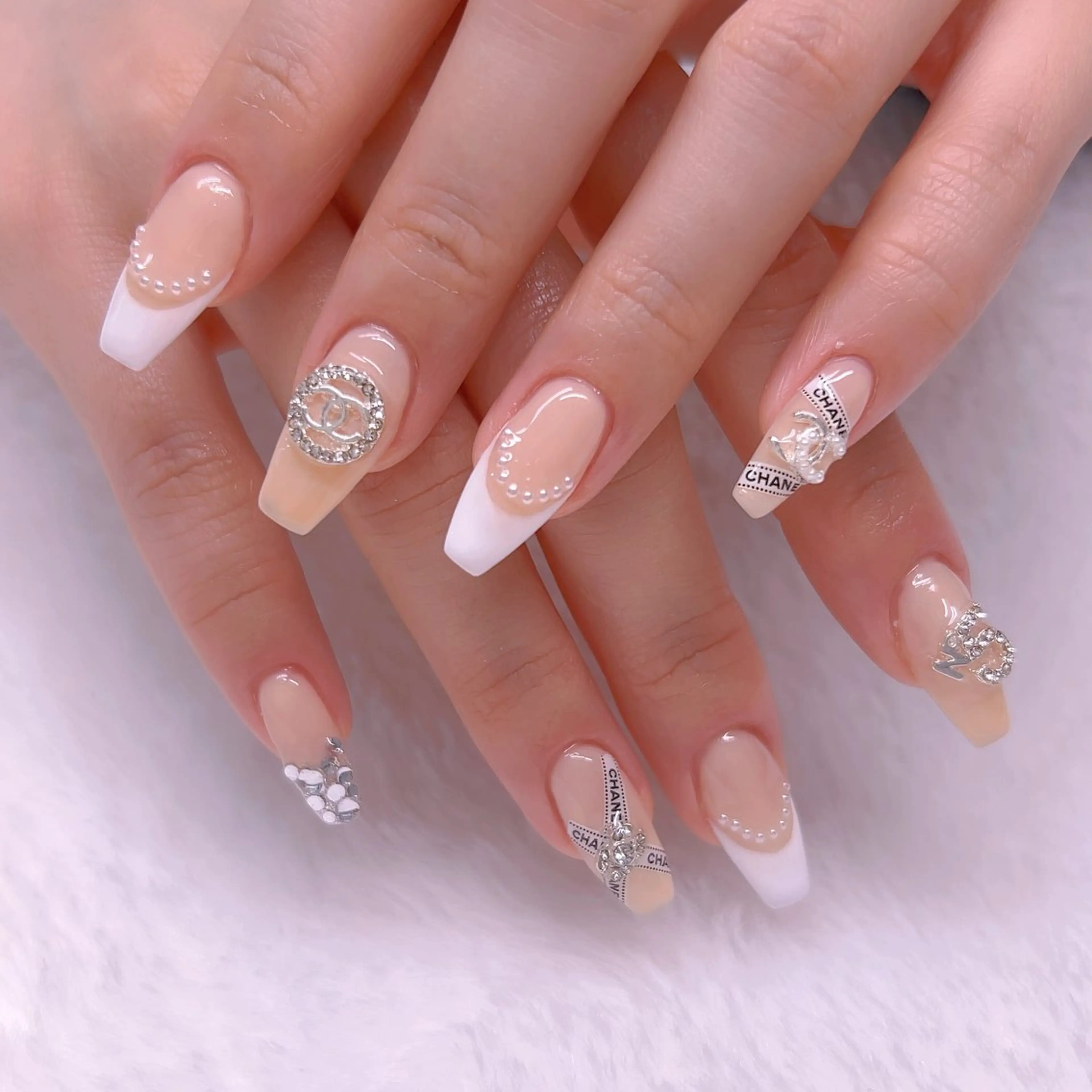 ネイル ハンドネイル 【長さ出し】 IRIS NAILのネイルデザイン