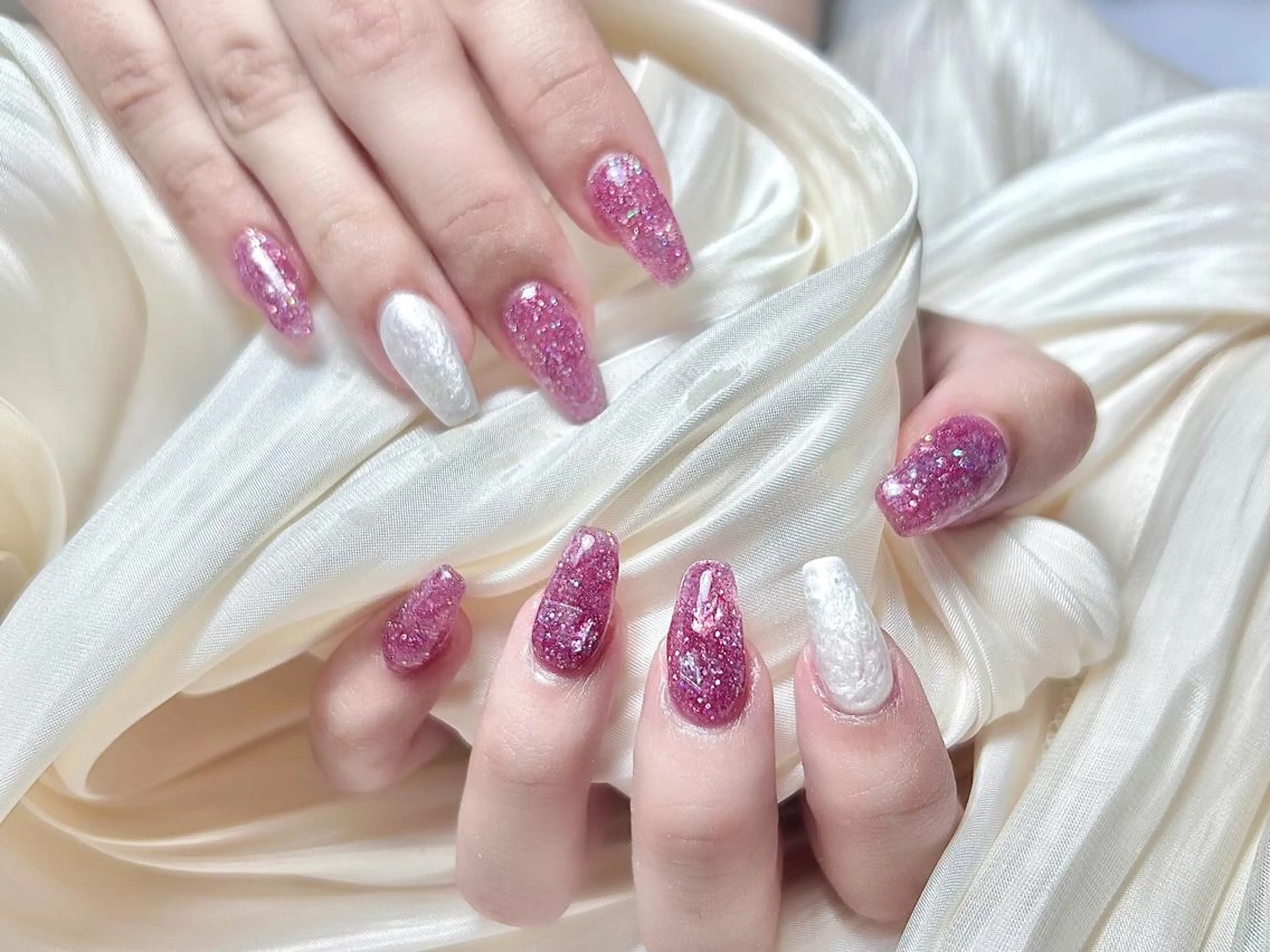 🎀チープ長さ出しワンカラー/ ラメグラデ🎀の写真