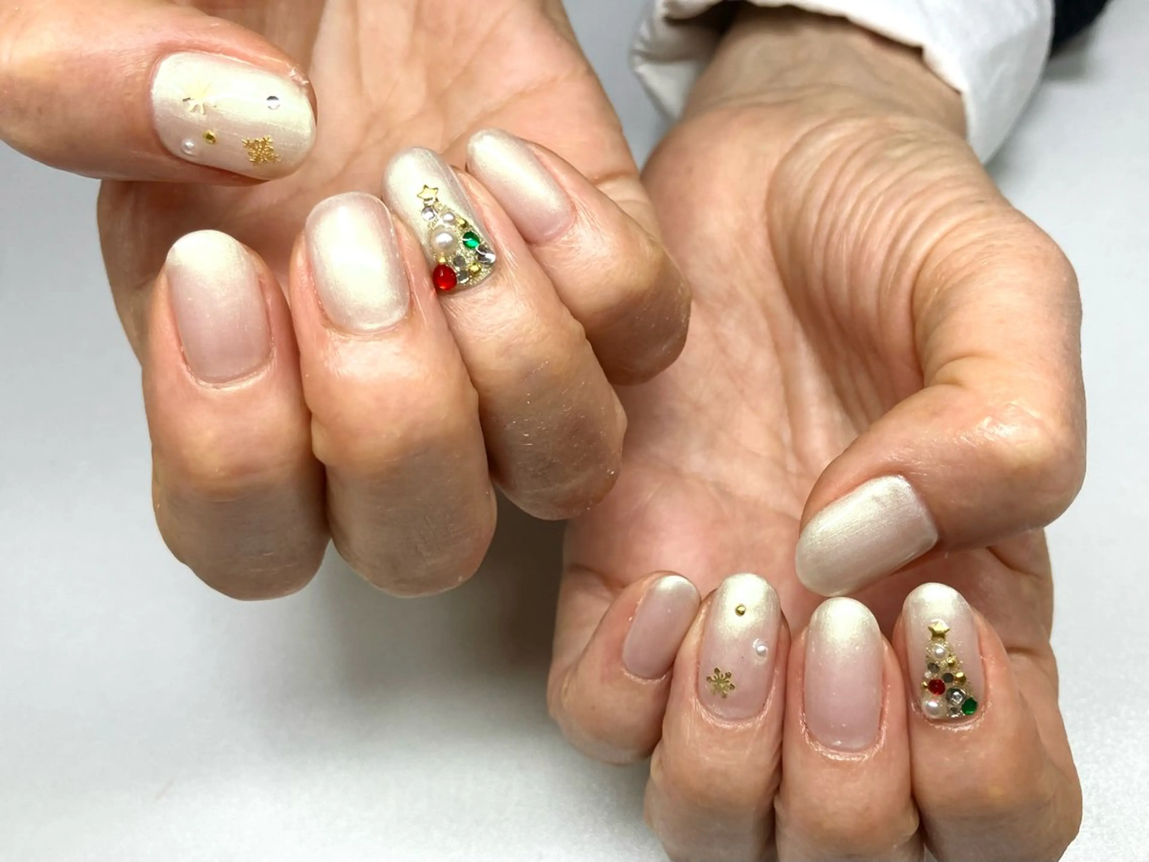 ネイル ハンドネイル 三浦 あかりのネイルデザイン