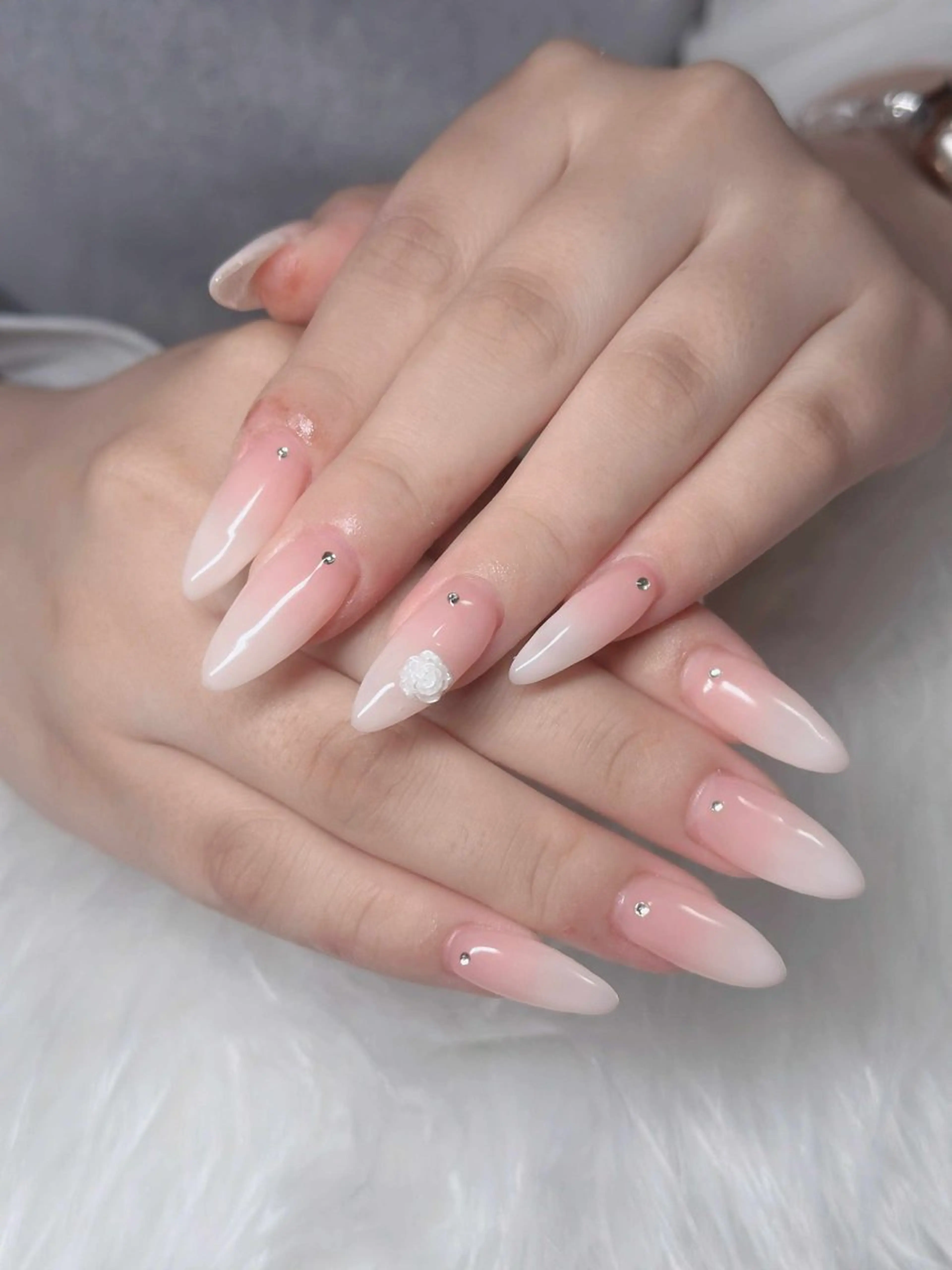 ネイル フレンチネイル ジェルネイル ハロウィン キラキラネイル 韓国ネイル H.baby Nail Salonのネイルデザイン