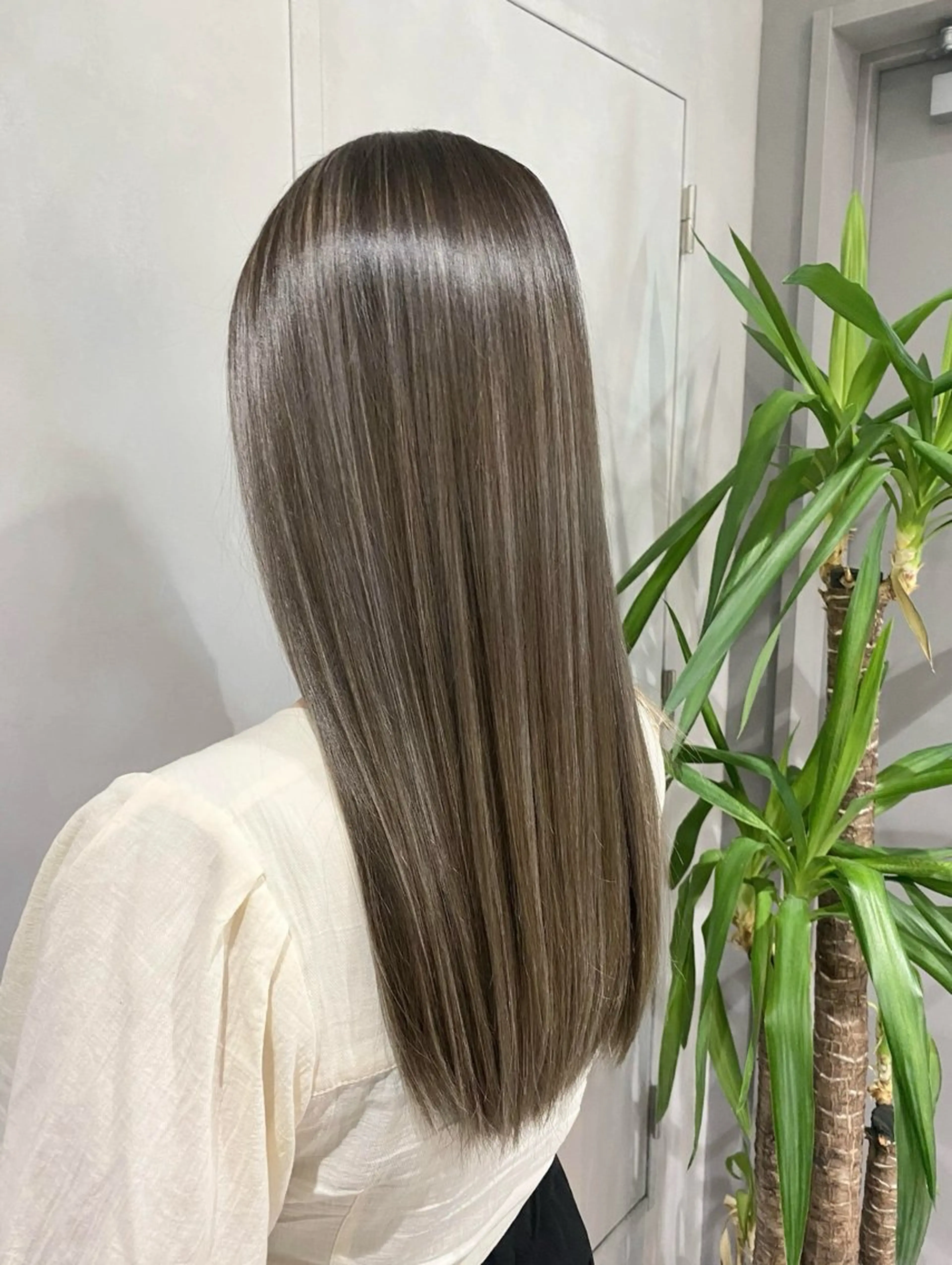 セミロング カラー カット ヘアカラー トリートメント M IIのヘアスタイル