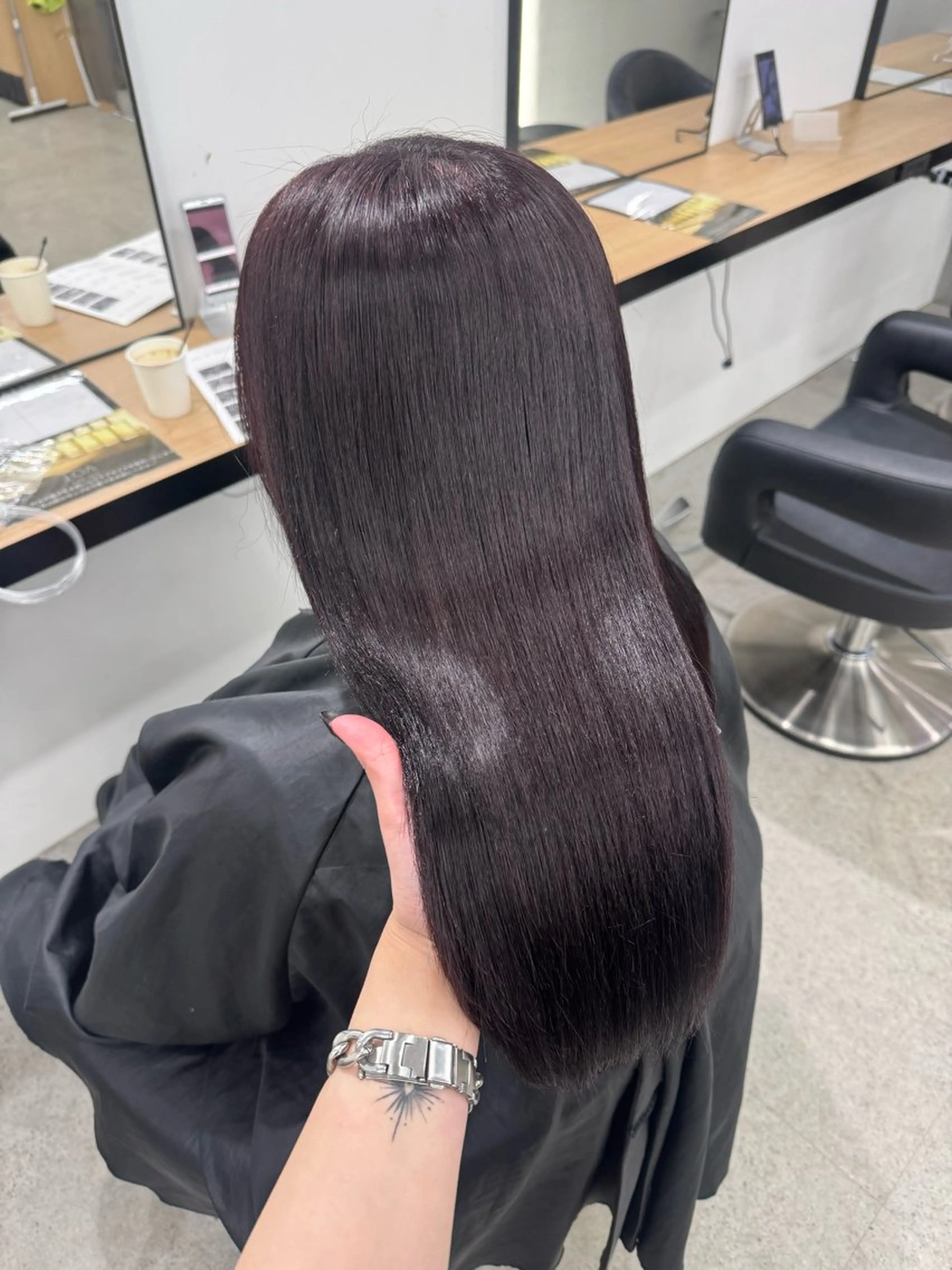 ロング カラー カット ヘアカラー トリートメント 暗髪🩶ラベンダー/ ブルー/ユウナ🤍のヘアスタイル