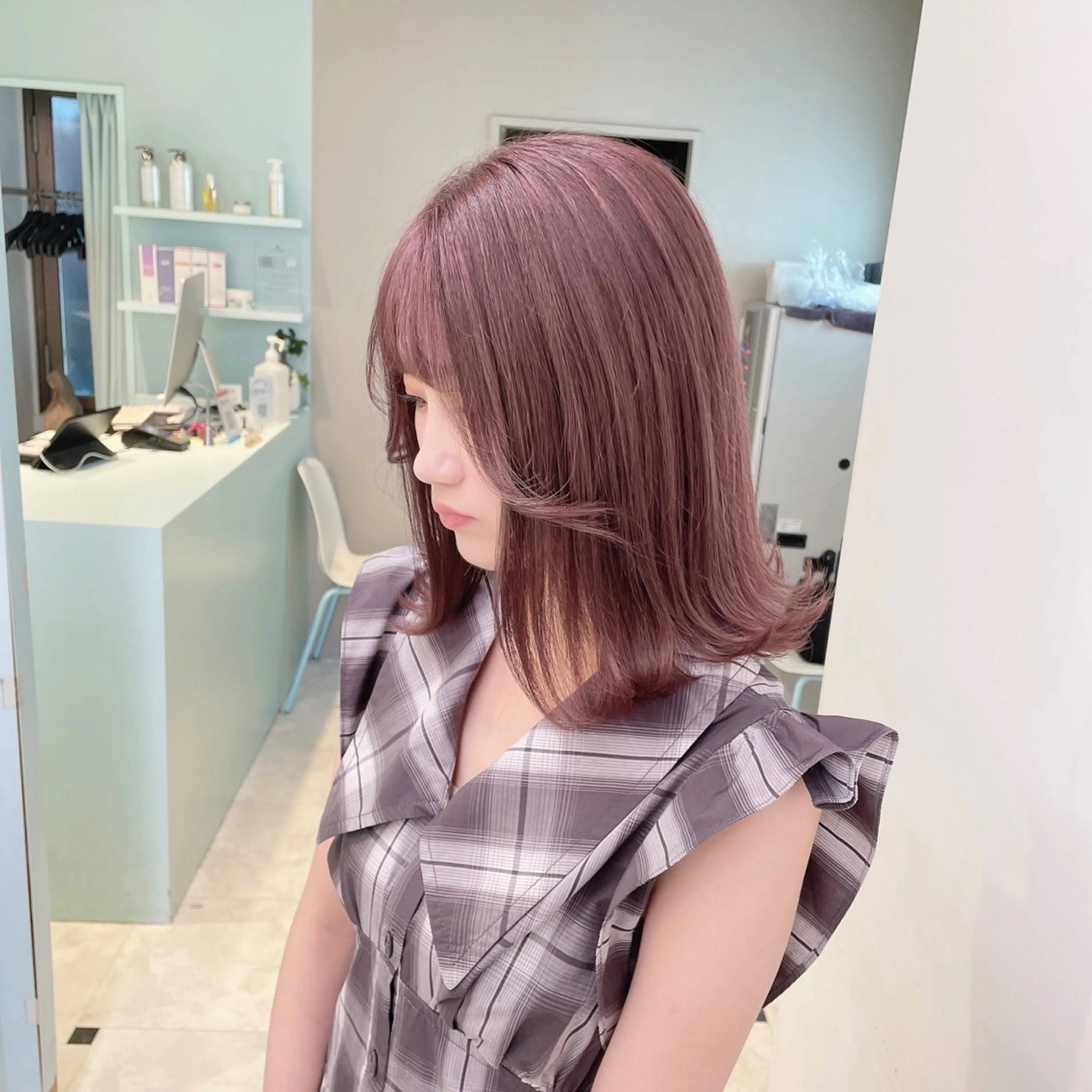 ミディアム カット ヘアカラー トリートメント サロウィン新宿三丁目East所属・💕冬モテ×上品色気 モテヘア💕山田航介のヘアスタイル