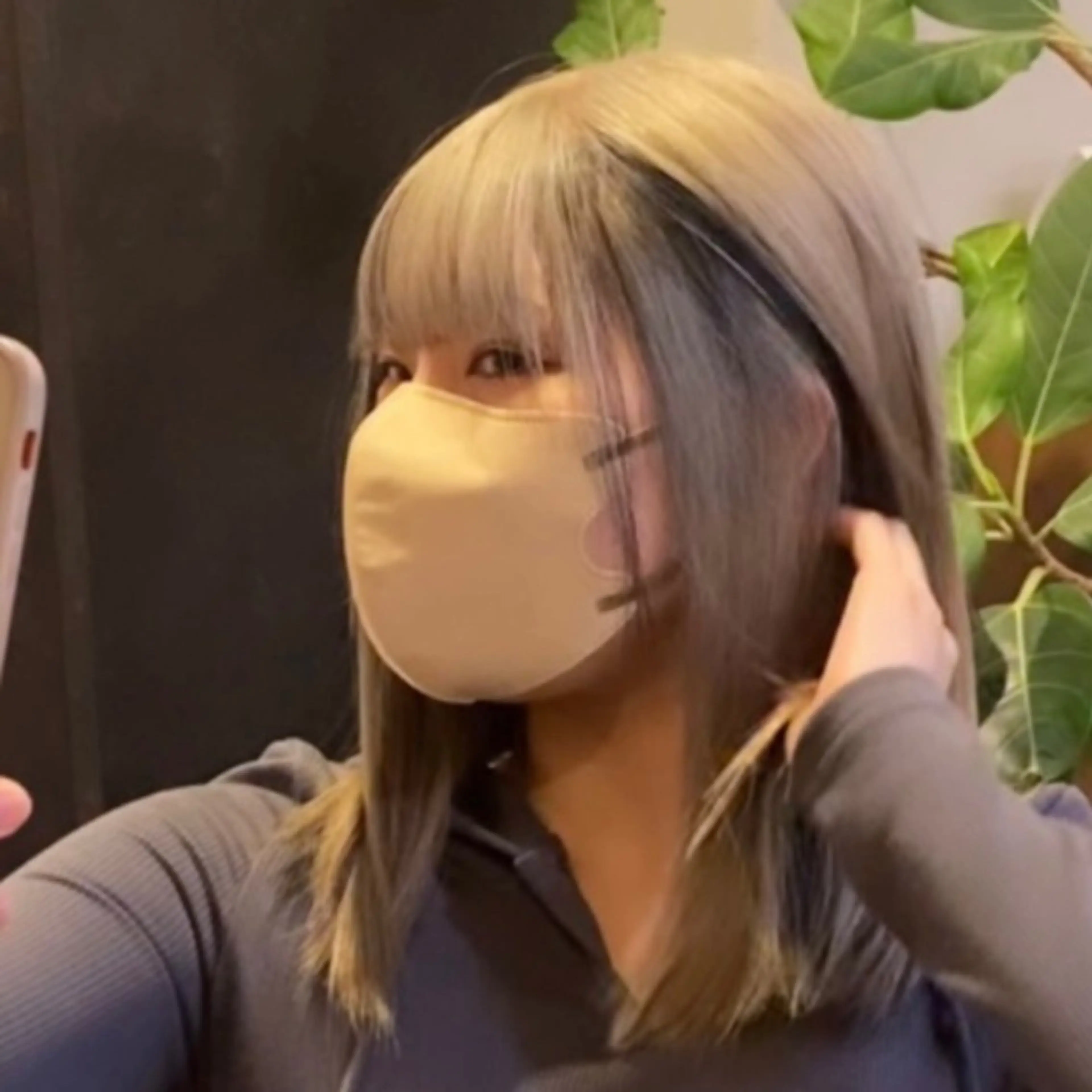 ロング カラー ブリーチ ハイトーンカラー ヘアカラー トリートメント 複雑履歴修正 TAKEのヘアスタイル