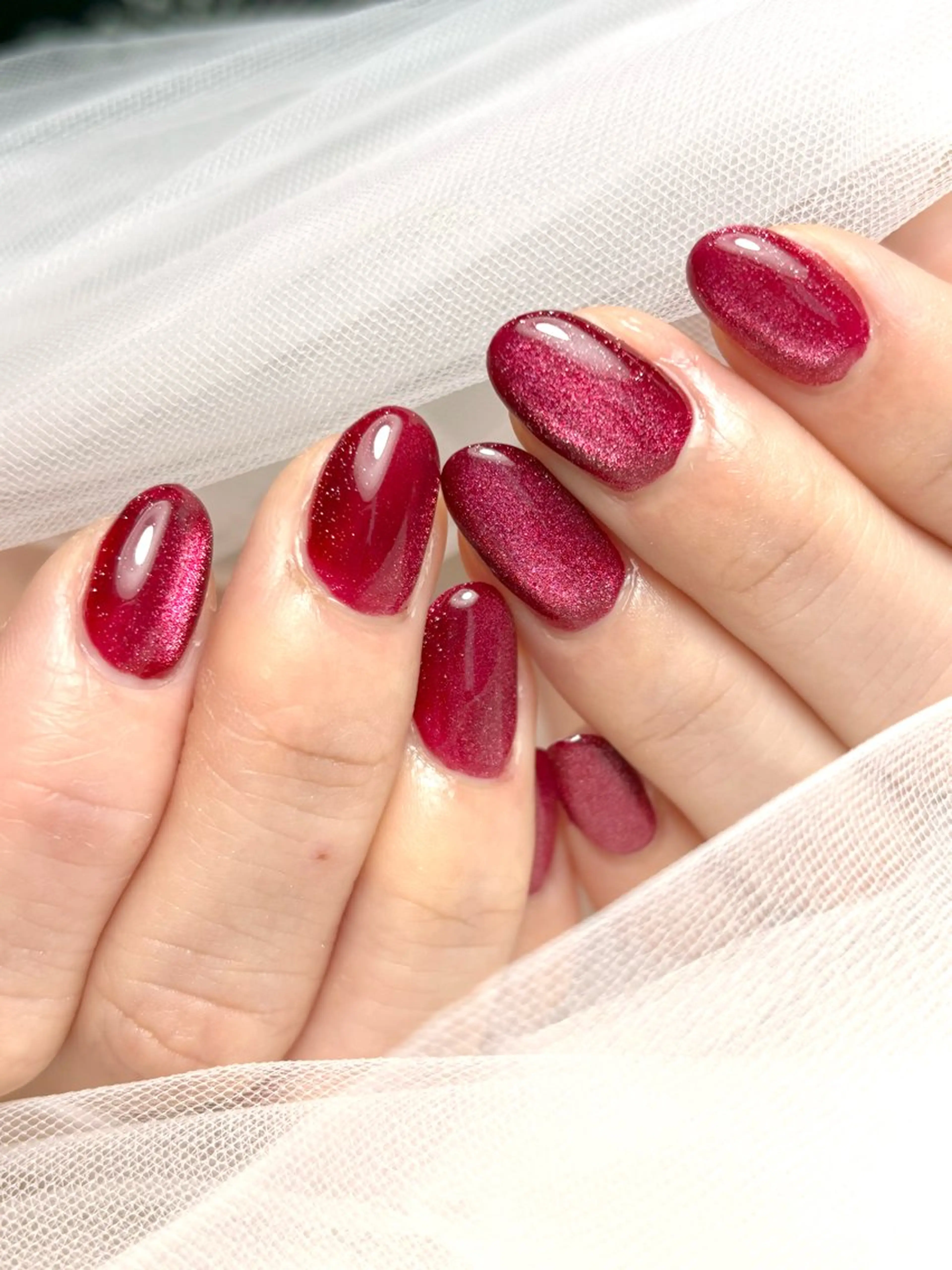 ネイル マグネットネイル 赤色 Tiary Nail YUMIのネイルデザイン