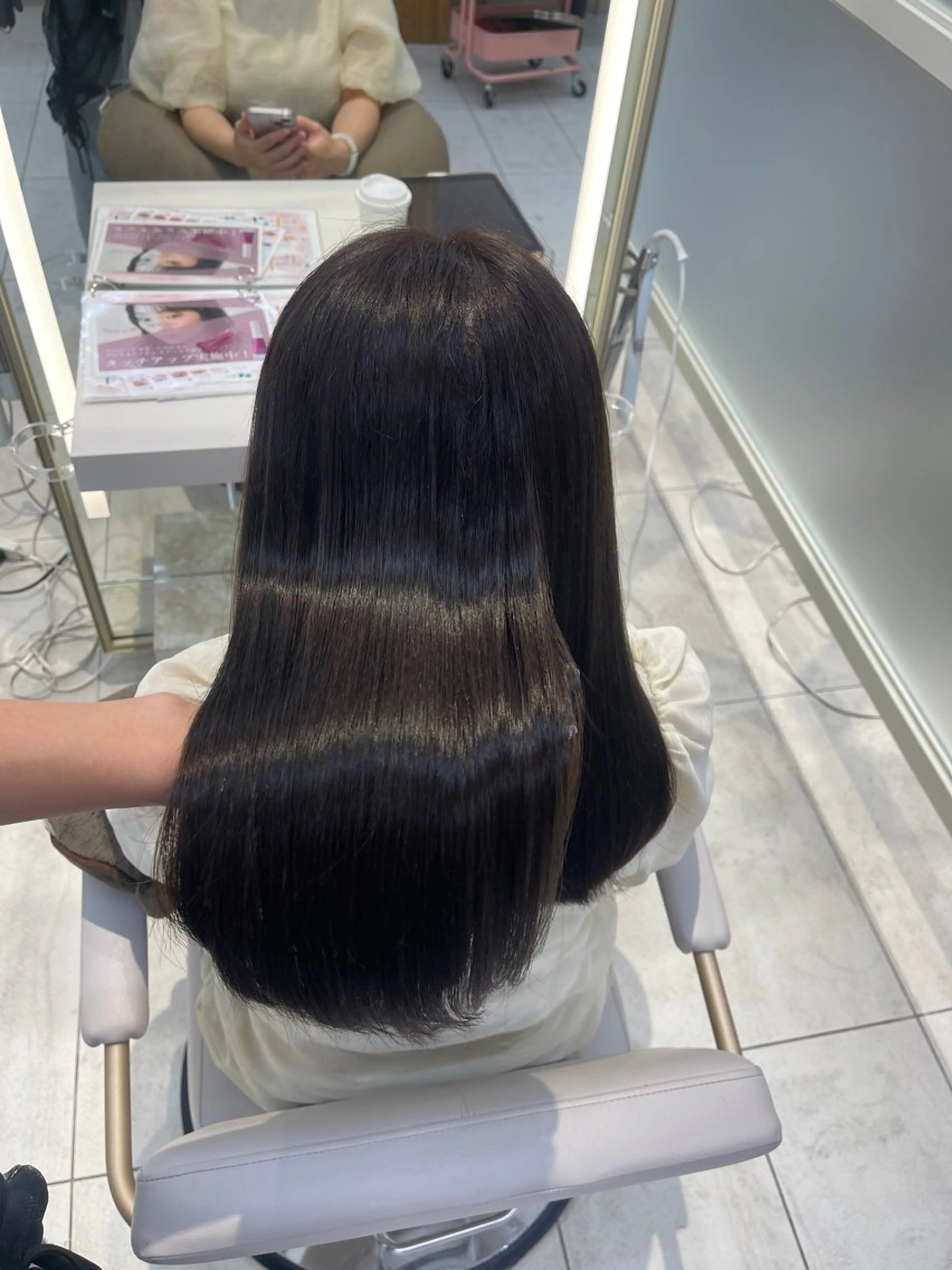 ロング カラー Hina🤎ベージュ 、グレージュ🤎のヘアスタイル