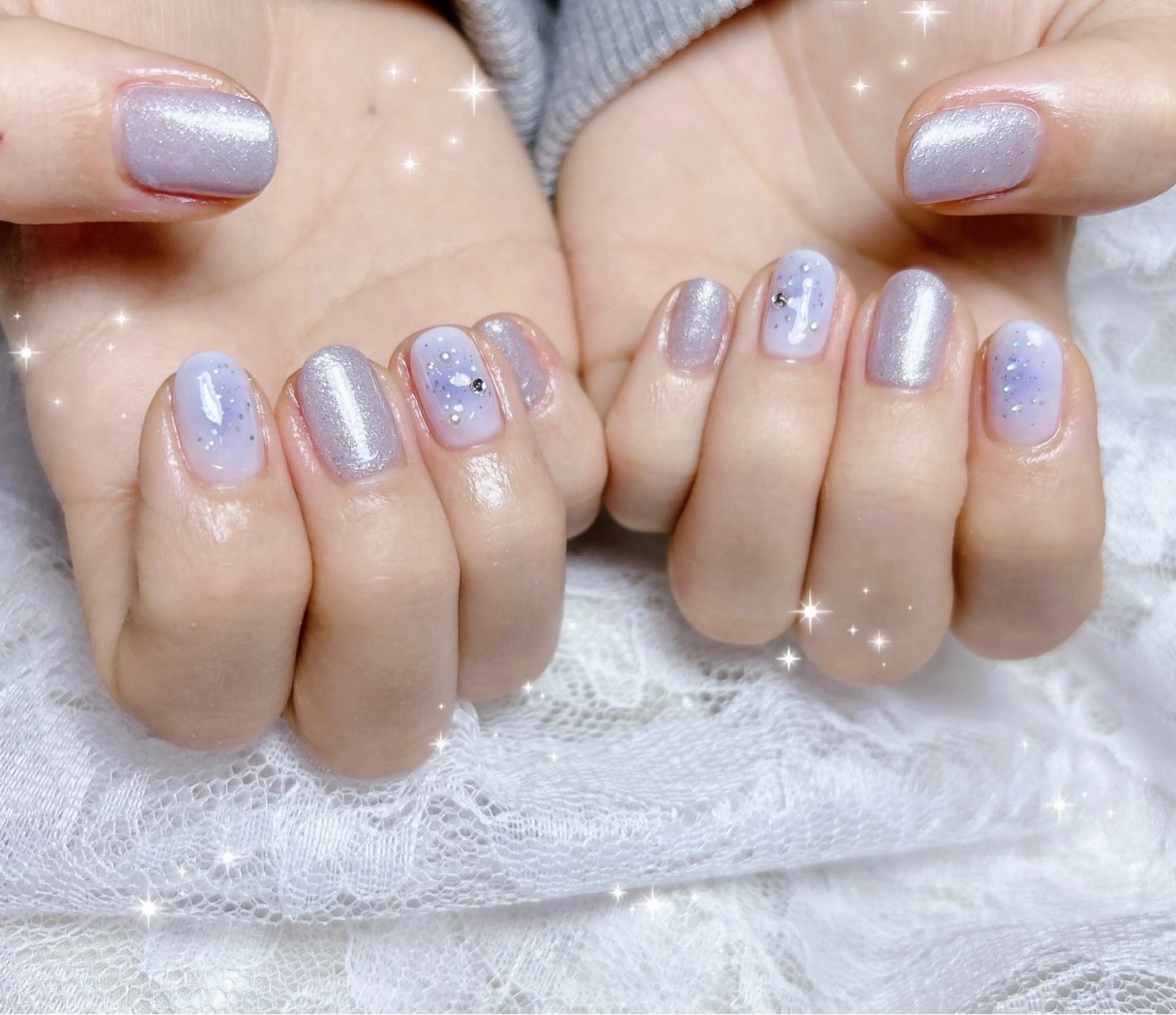 ネイル ブルー キラキラネイル ハンドネイル FLARE NAIL フレアネイルのネイルデザイン