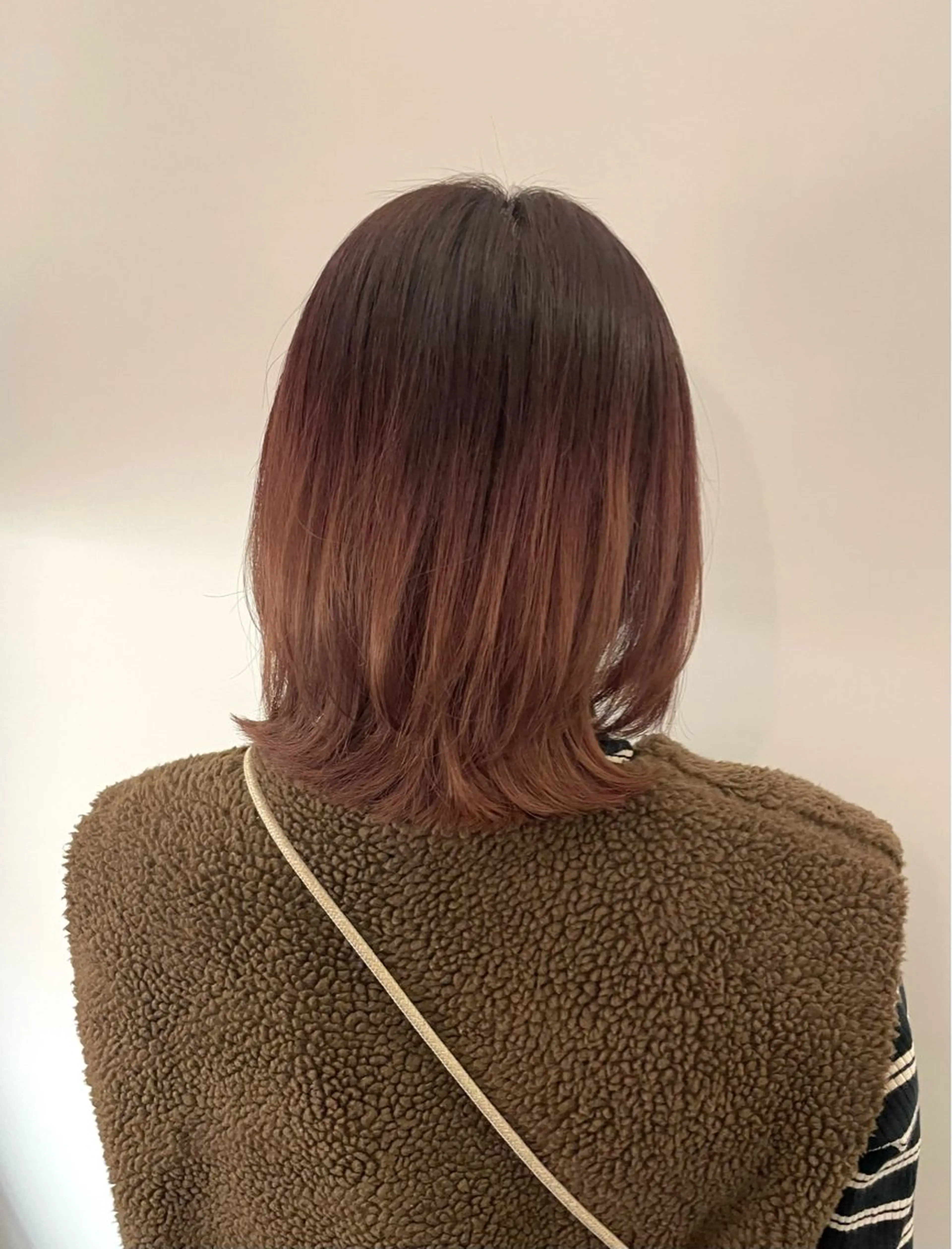 ショート ボブ レイヤーカット ウルフカット TIECHEL所属・韓国ナチュラル・ ベージュ/落合夏希のヘアスタイル