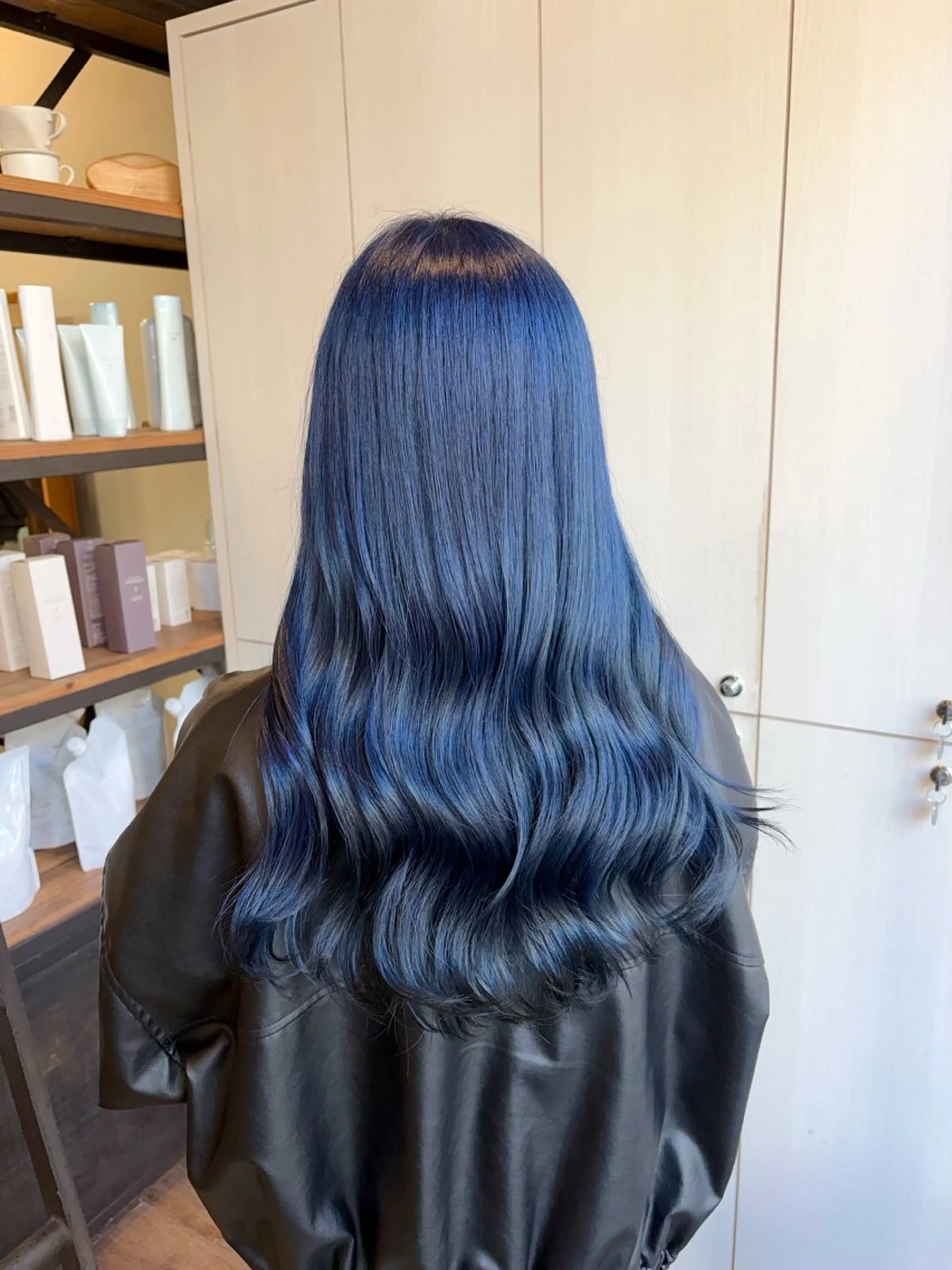 ロング カラー ブルーカラー ネイビーカラー カット ヘアカラー たなか もえなのヘアスタイル