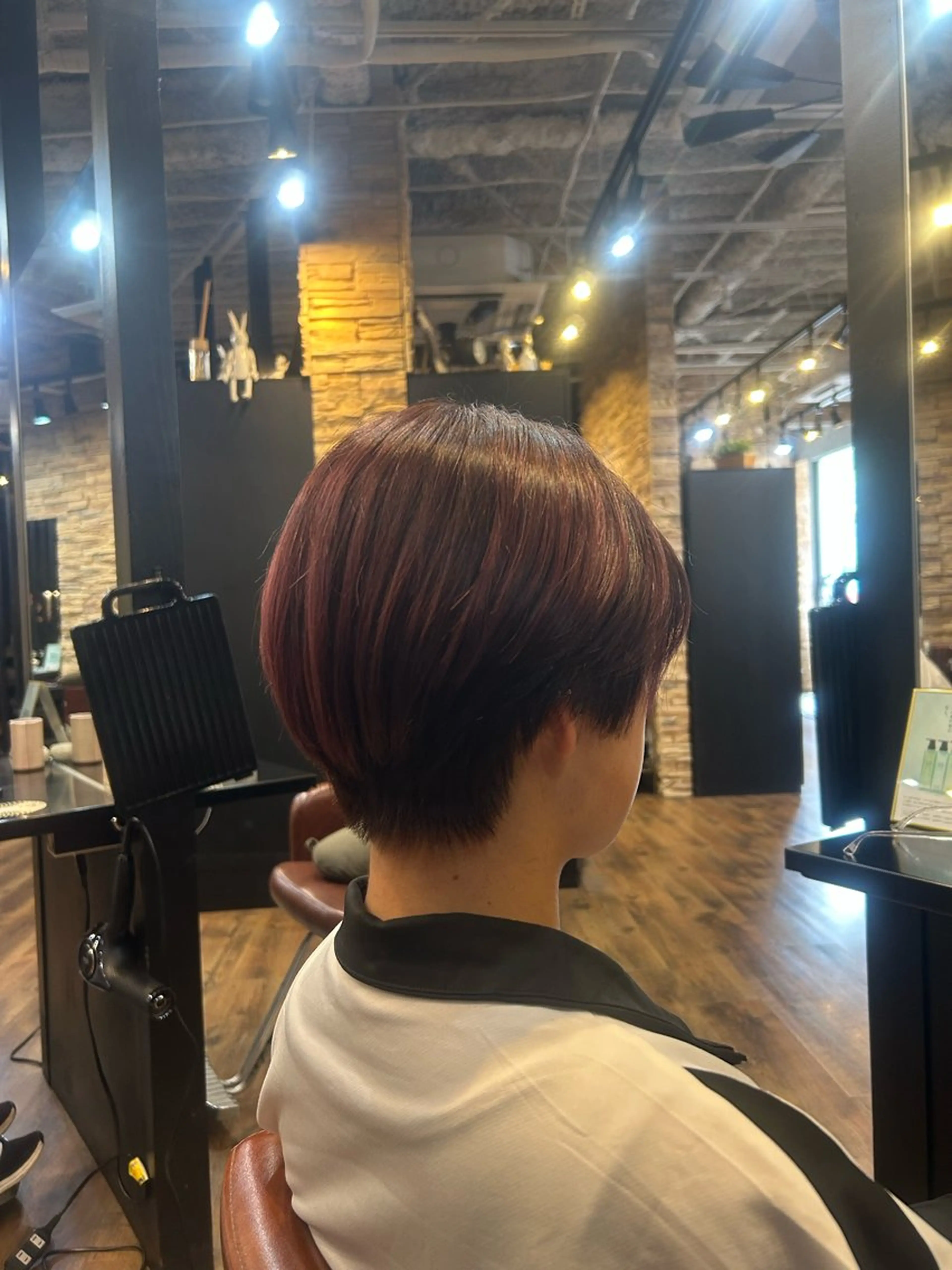 ショート カット ヘアカラー 【ブリーチモデル募集 】サキ🫧のヘアスタイル