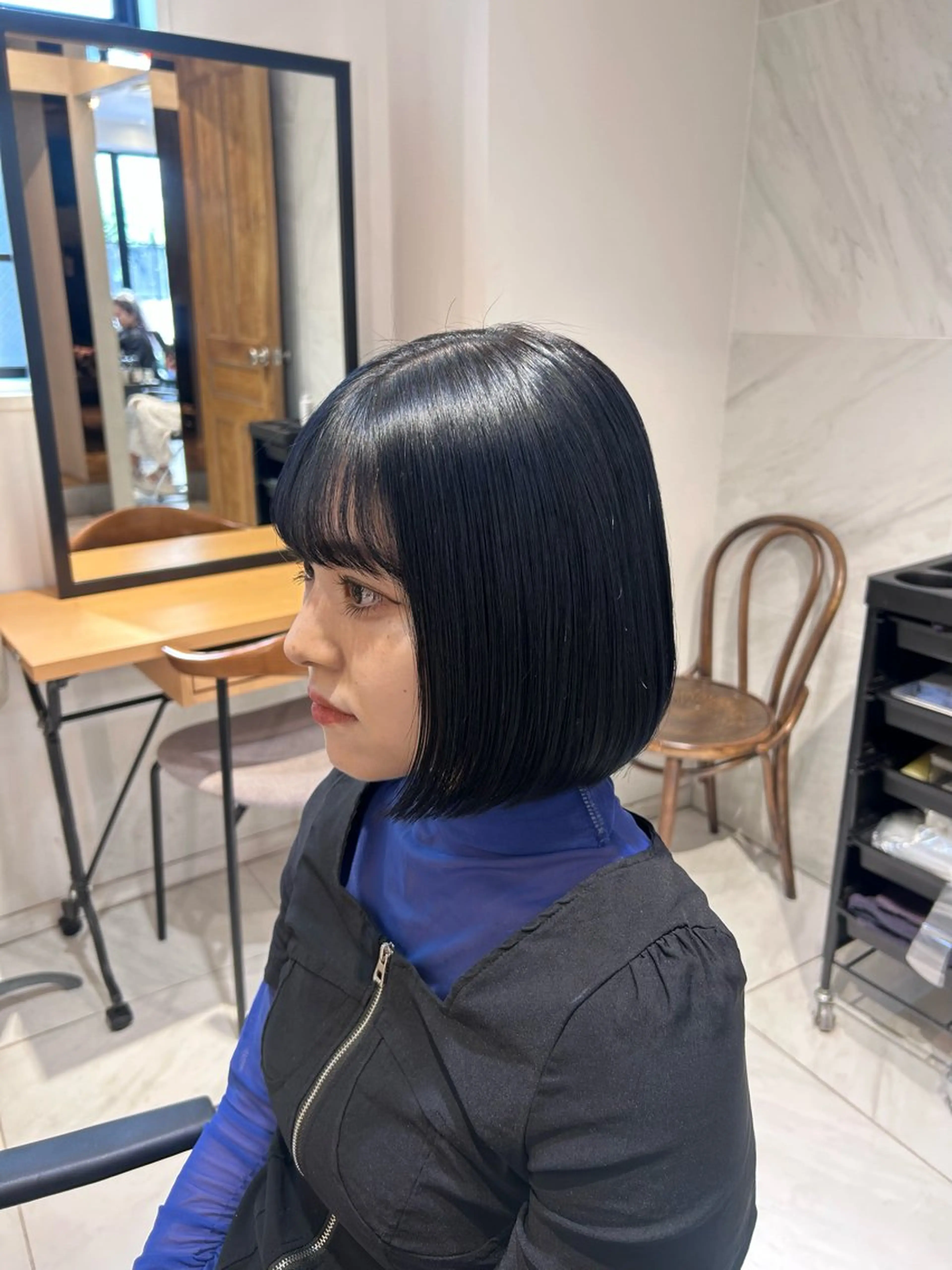 ショート カラー ヘアカラー トリートメント ヘッドスパ ヘアセット miko🪽地毛風/ ハイトーン/レイヤーのヘアスタイル