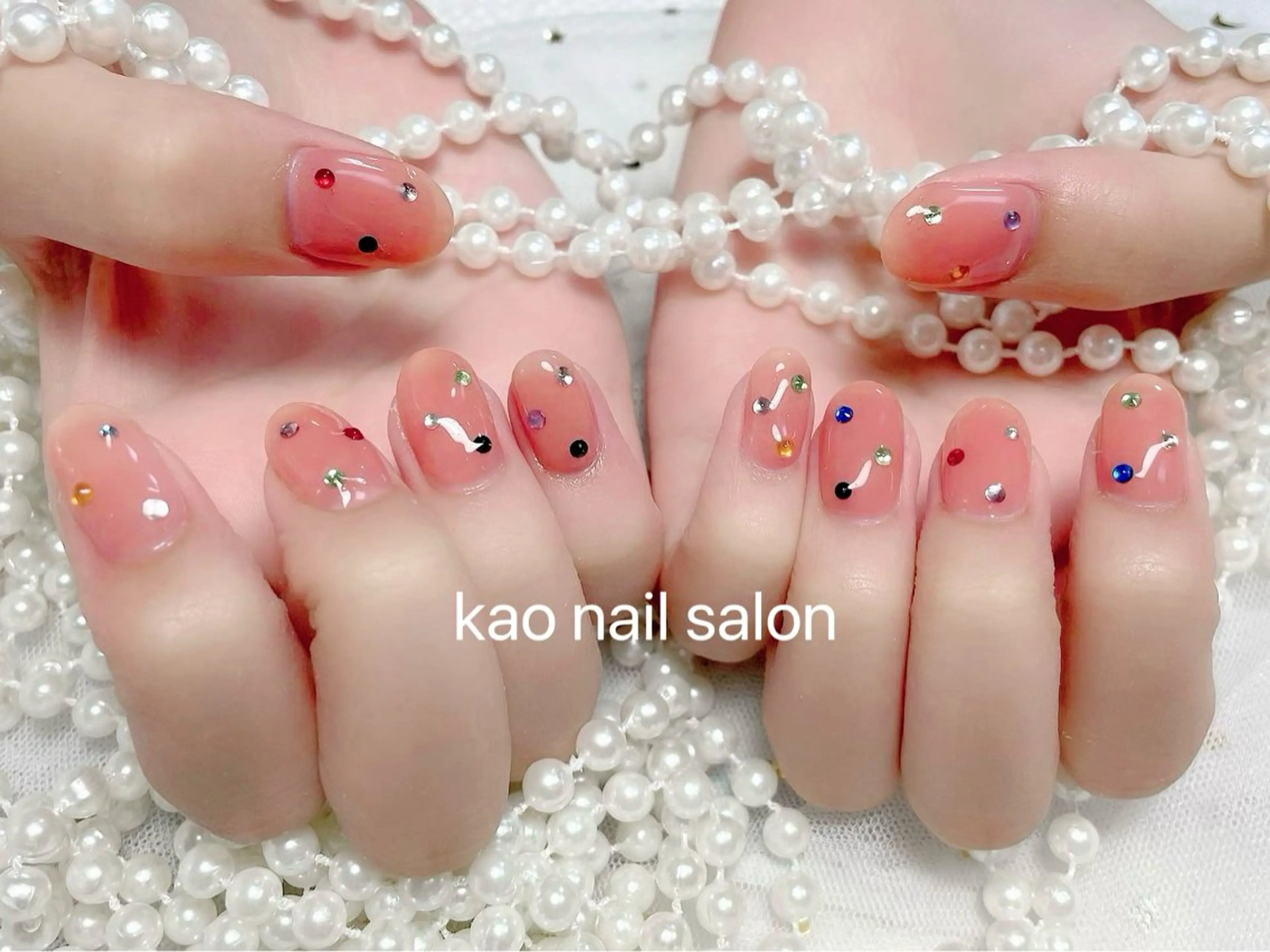 ❤️‍🔥【ハンド】話題ワンホンネイル💅チークネイルコース　ストーン埋め尽くし【初回オフ無料ケア込み】 ¥6980の写真