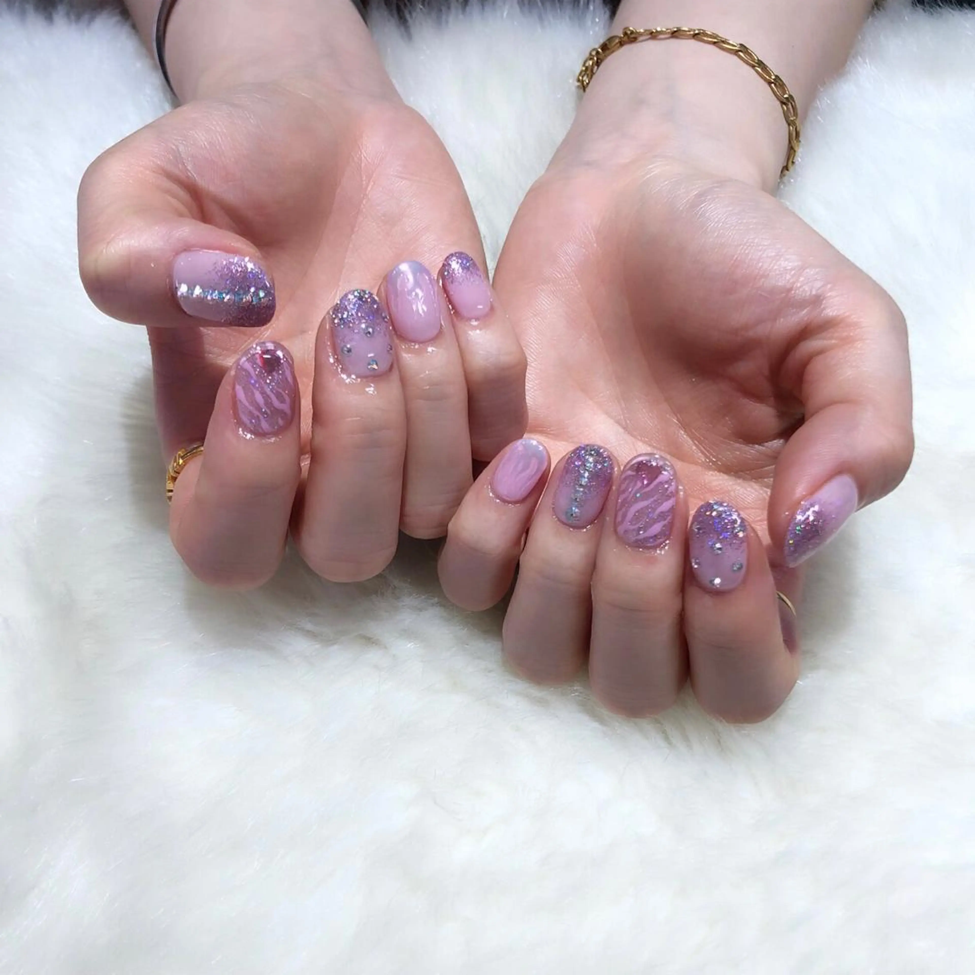 ネイル ハンドネイル フットネイル ハンドケア Nes.Nail所属・Miyagi Asamiのネイルデザイン