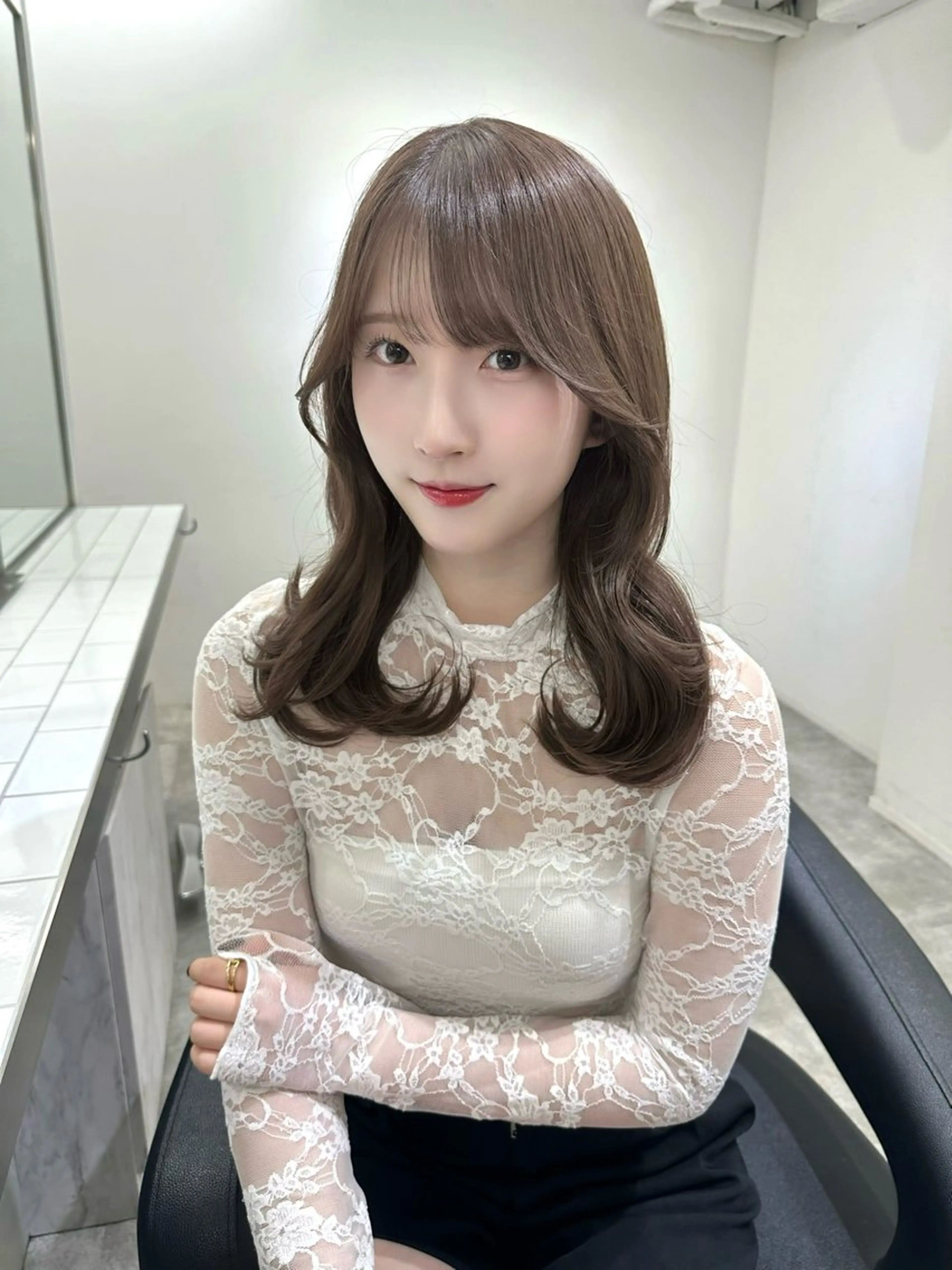 セミロング カラー カット ヘアカラー トリートメント レイヤー 顔周り グレージュ/添田晃基のヘアスタイル
