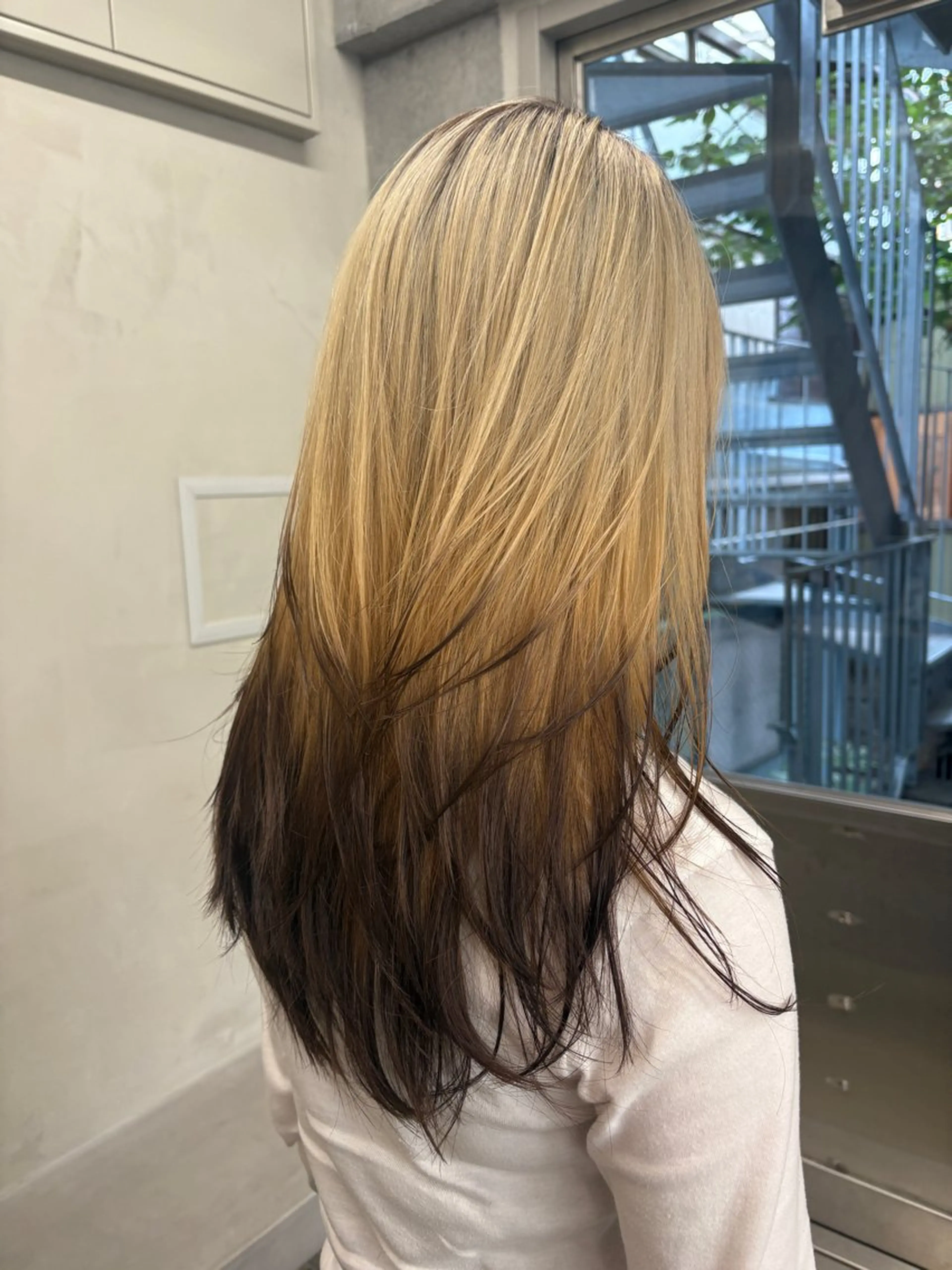 ロング カラー デザインカラー レイヤーカット ロング カット ヘアカラー トリートメント yuuna/ ハッシュカット🎀のヘアスタイル