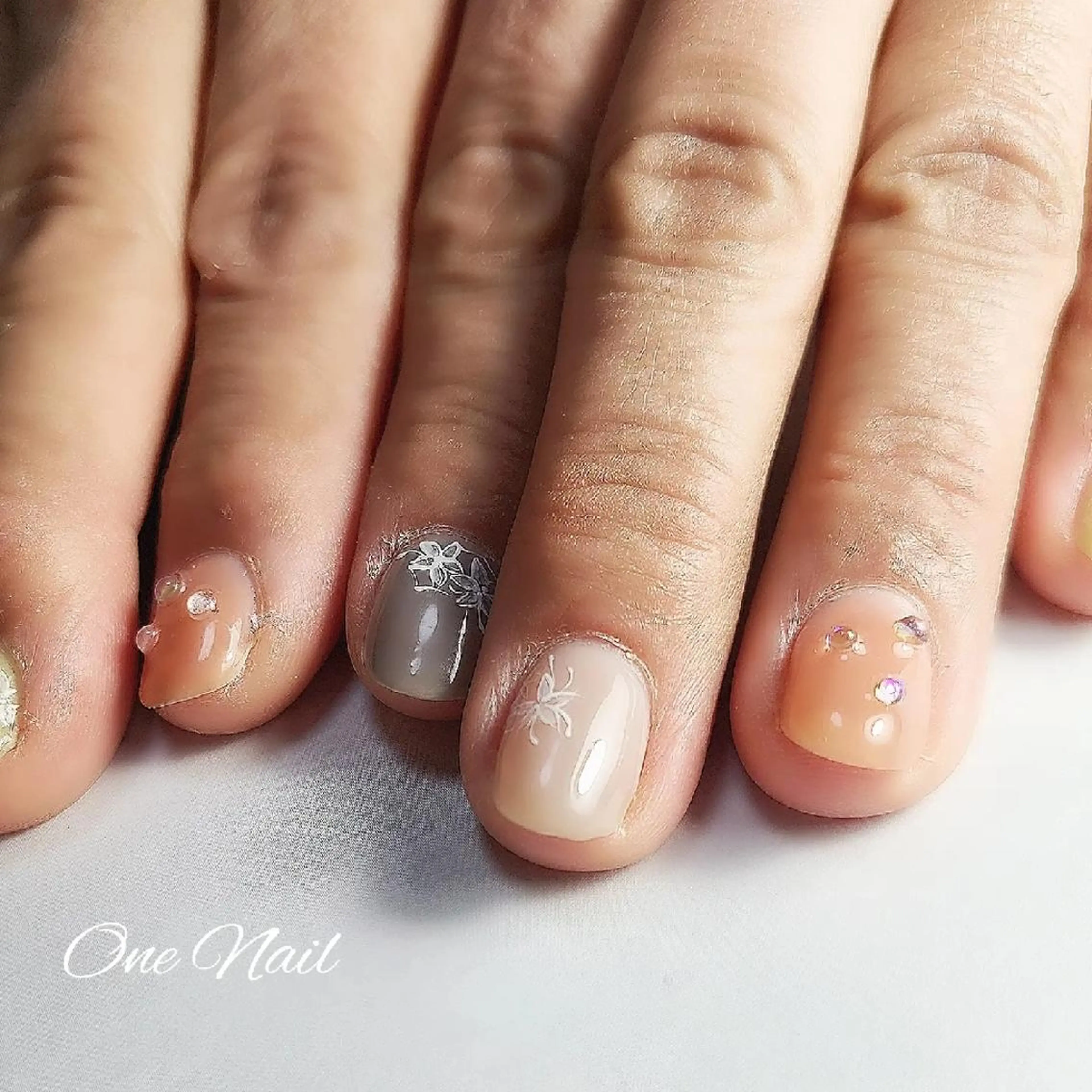 ネイル ハンドネイル One nailのネイルデザイン