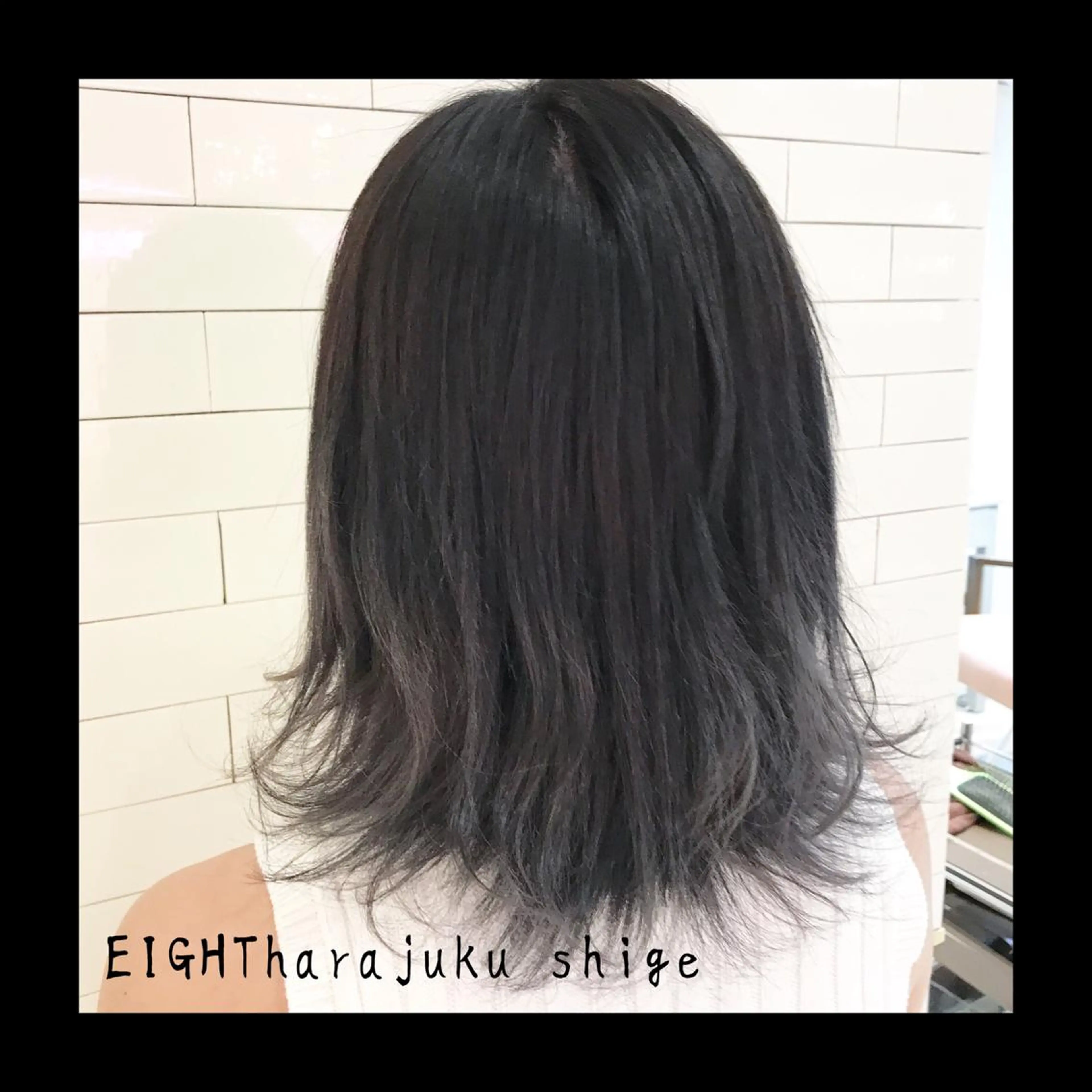 ショート カラー ダークグレー グラデーションカラー 及川シゲル 髪質改善講師のヘアスタイル