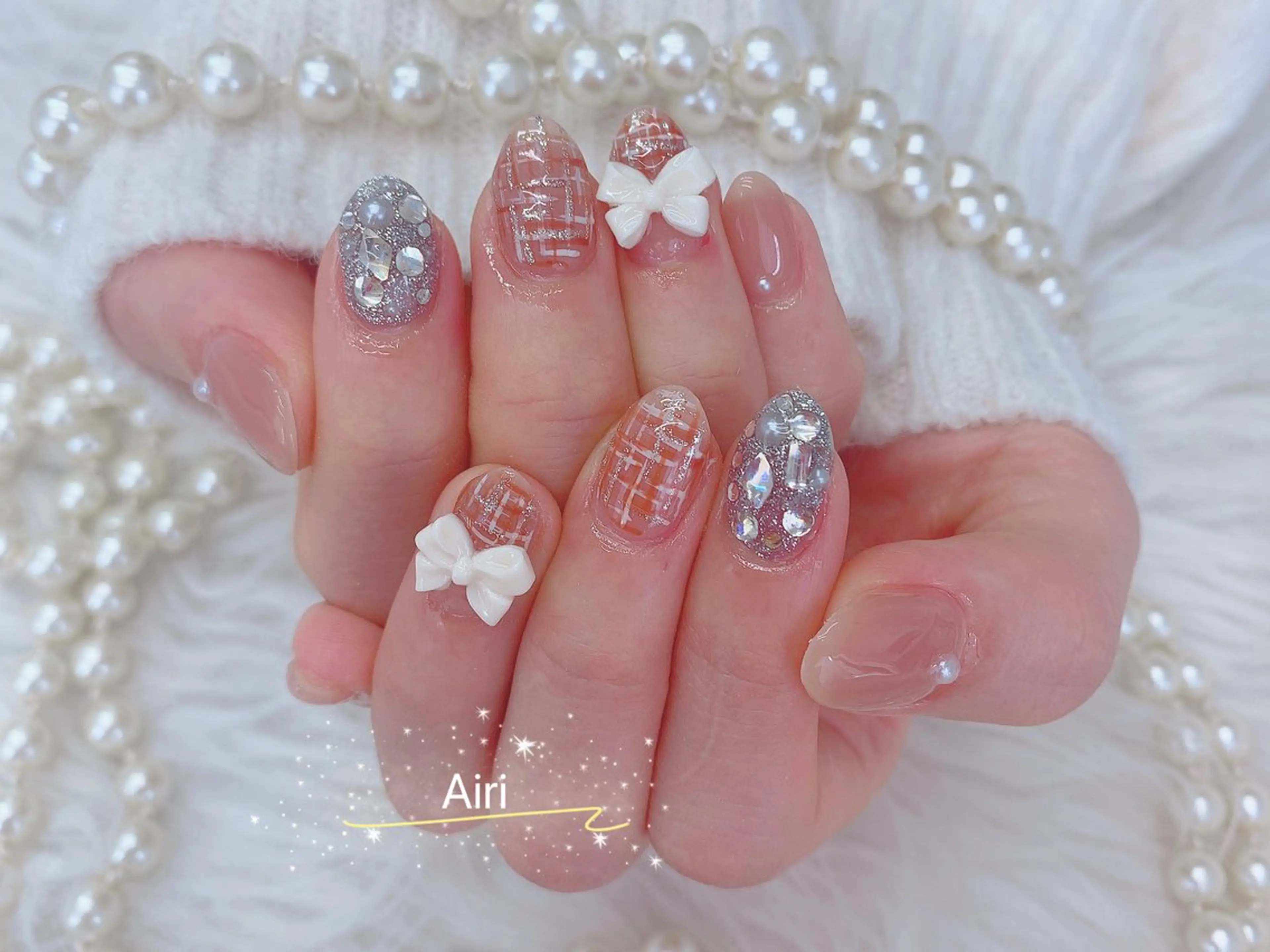ネイル ハンドネイル ネイルサロンAiri 長さ出し·シンプルのネイルデザイン