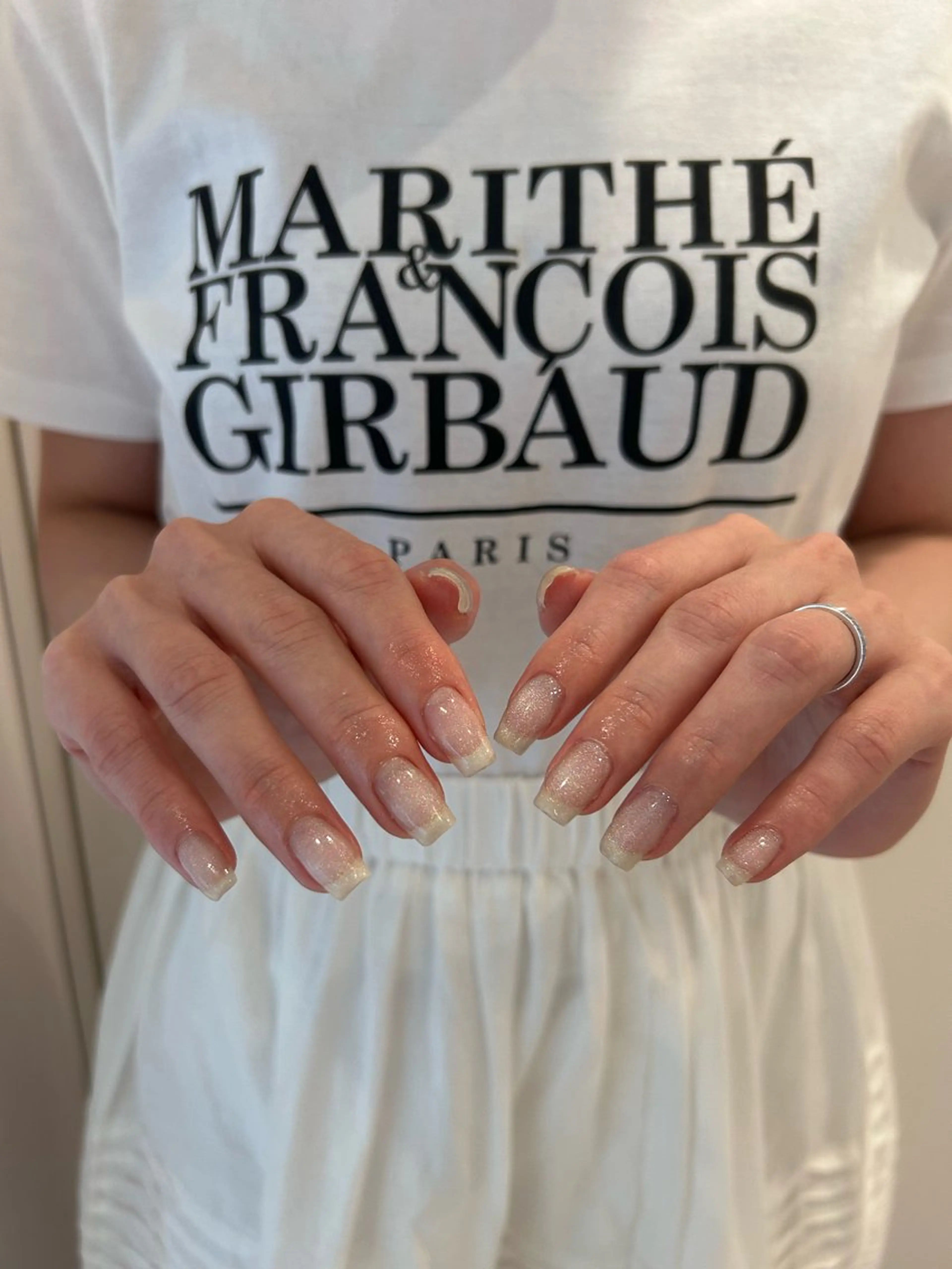 ネイル オーロラネイル マグネットネイル DEEokazaki momonaのネイルデザイン