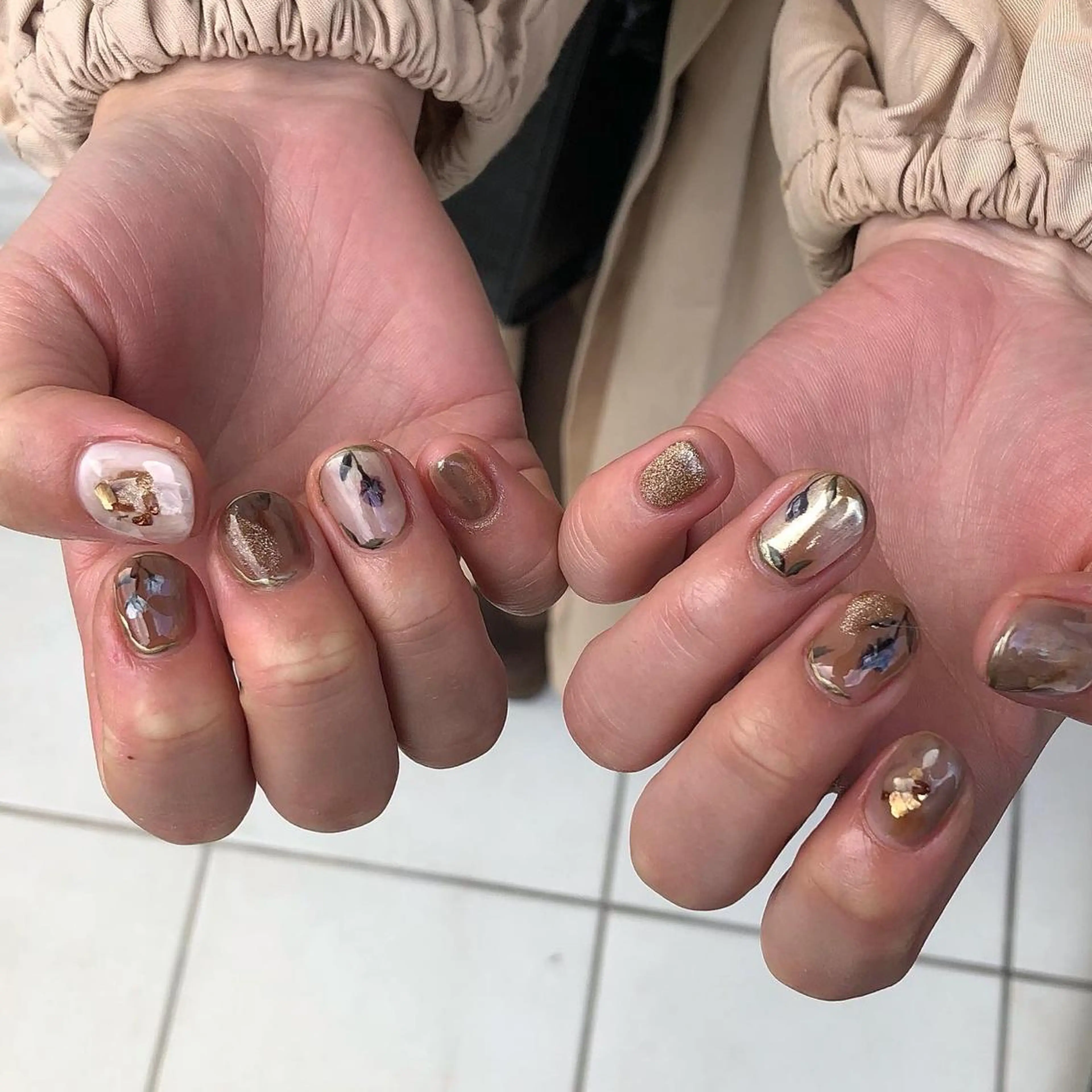 ネイル ハンドネイル émus nail Mamiのネイルデザイン