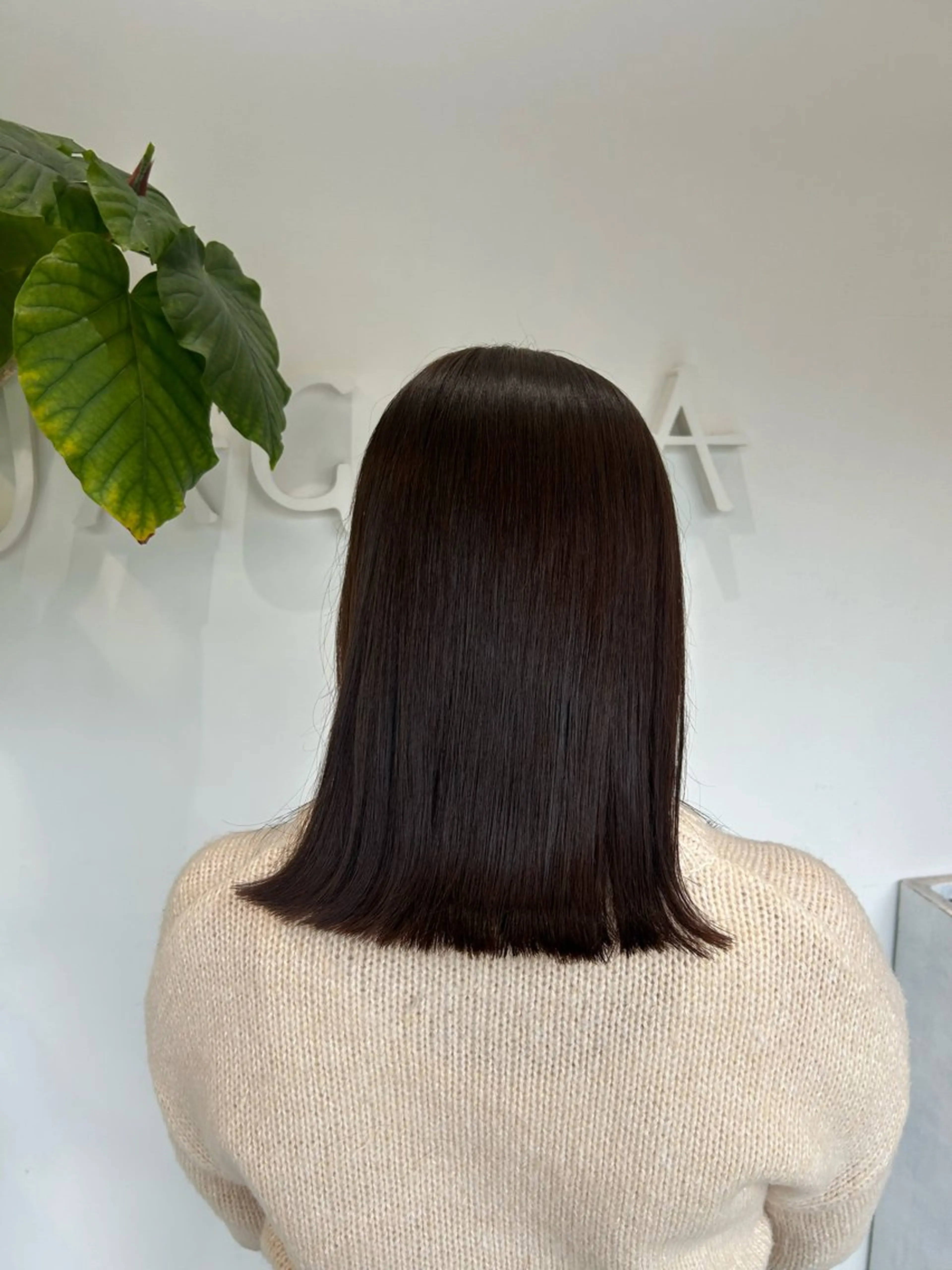 ミディアム 外ハネヘア ツヤ感カラー /mei✨️のヘアスタイル