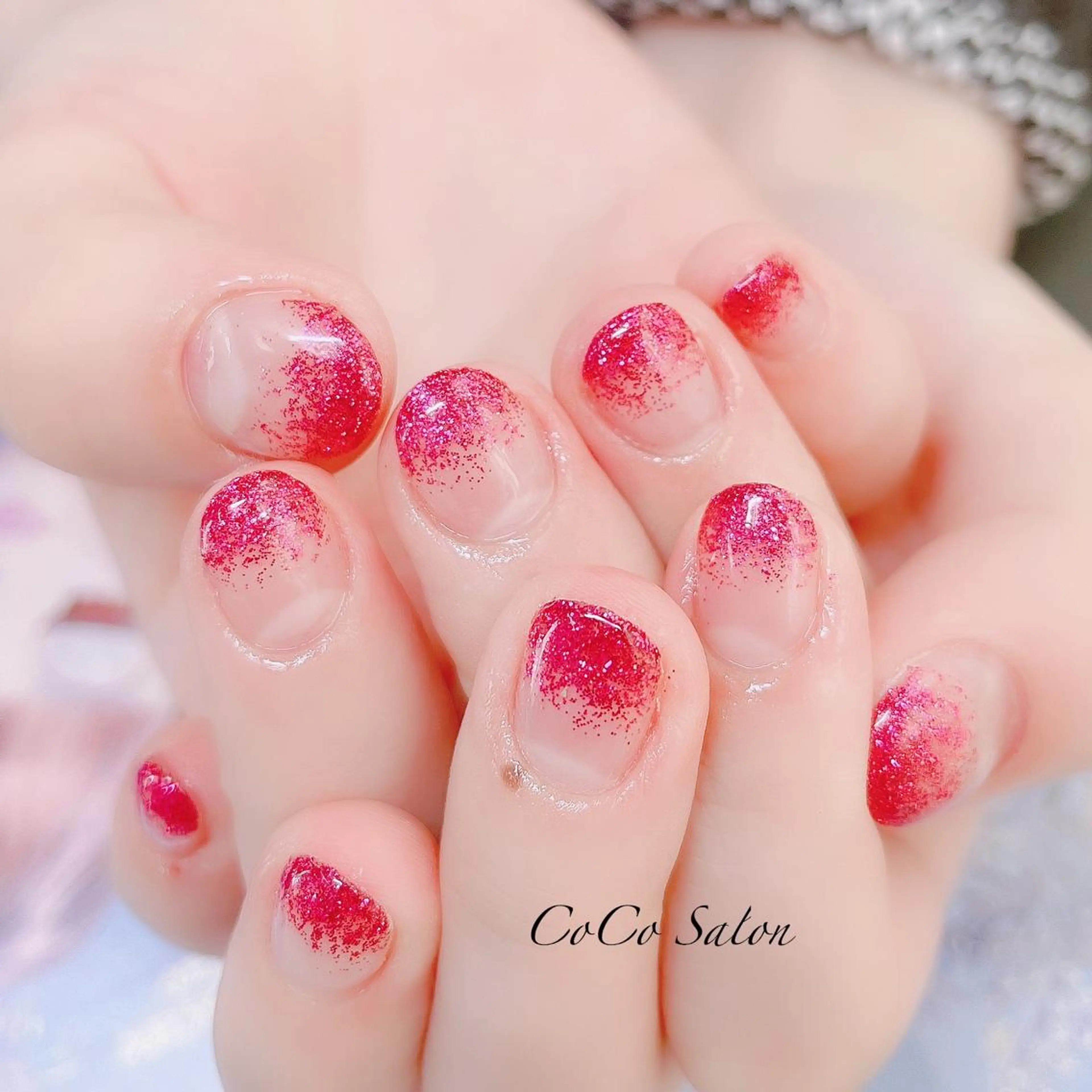ネイル 長さ出し ジェルネイル グラデーション キラキラネイル ラメ(グリッター) ハンドネイル CoCoSalon ネイル/まつ毛予約のネイルデザイン