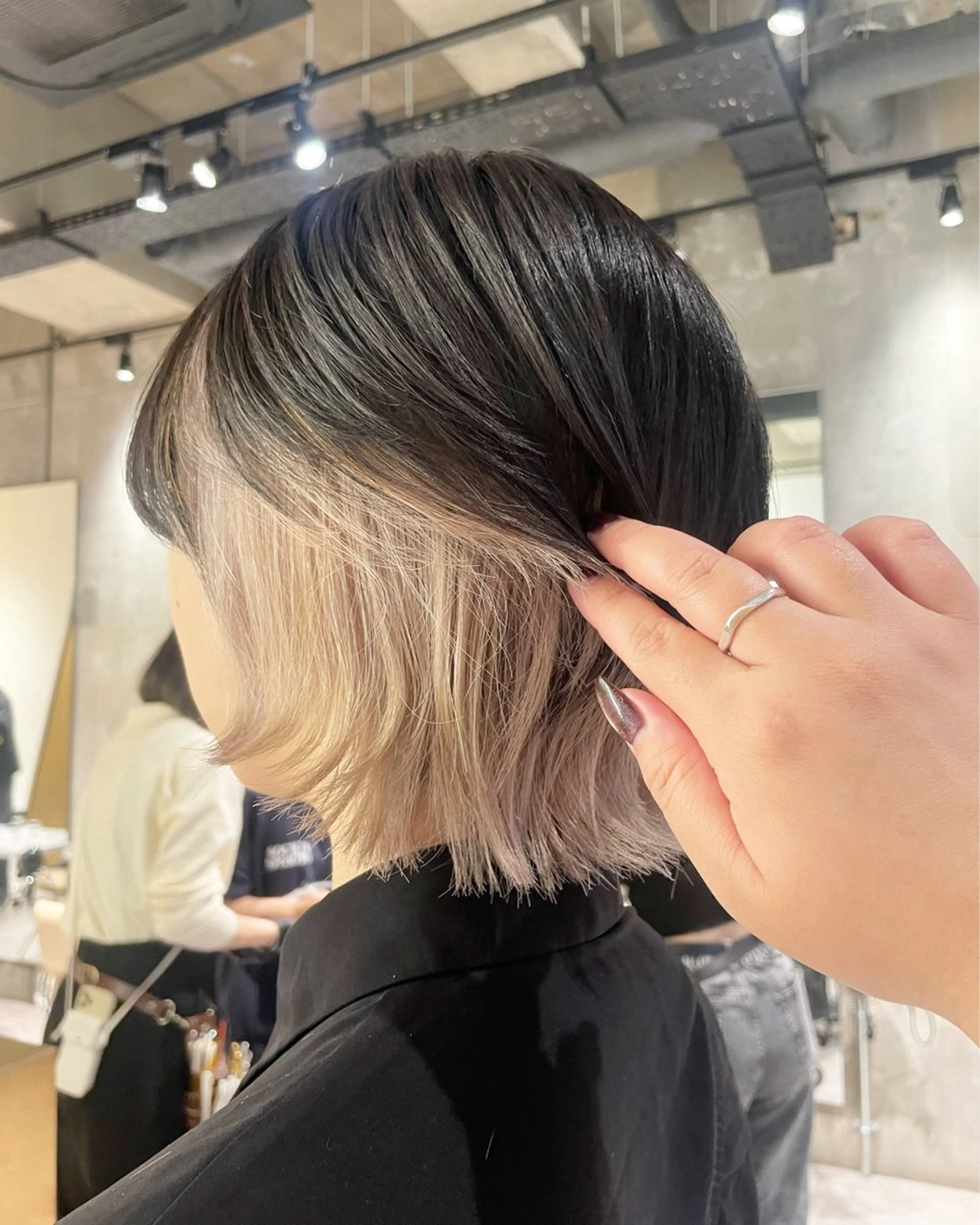 ミディアム カラー ヘアカラー AIKA🤍 カットモデル募集🫧のヘアスタイル