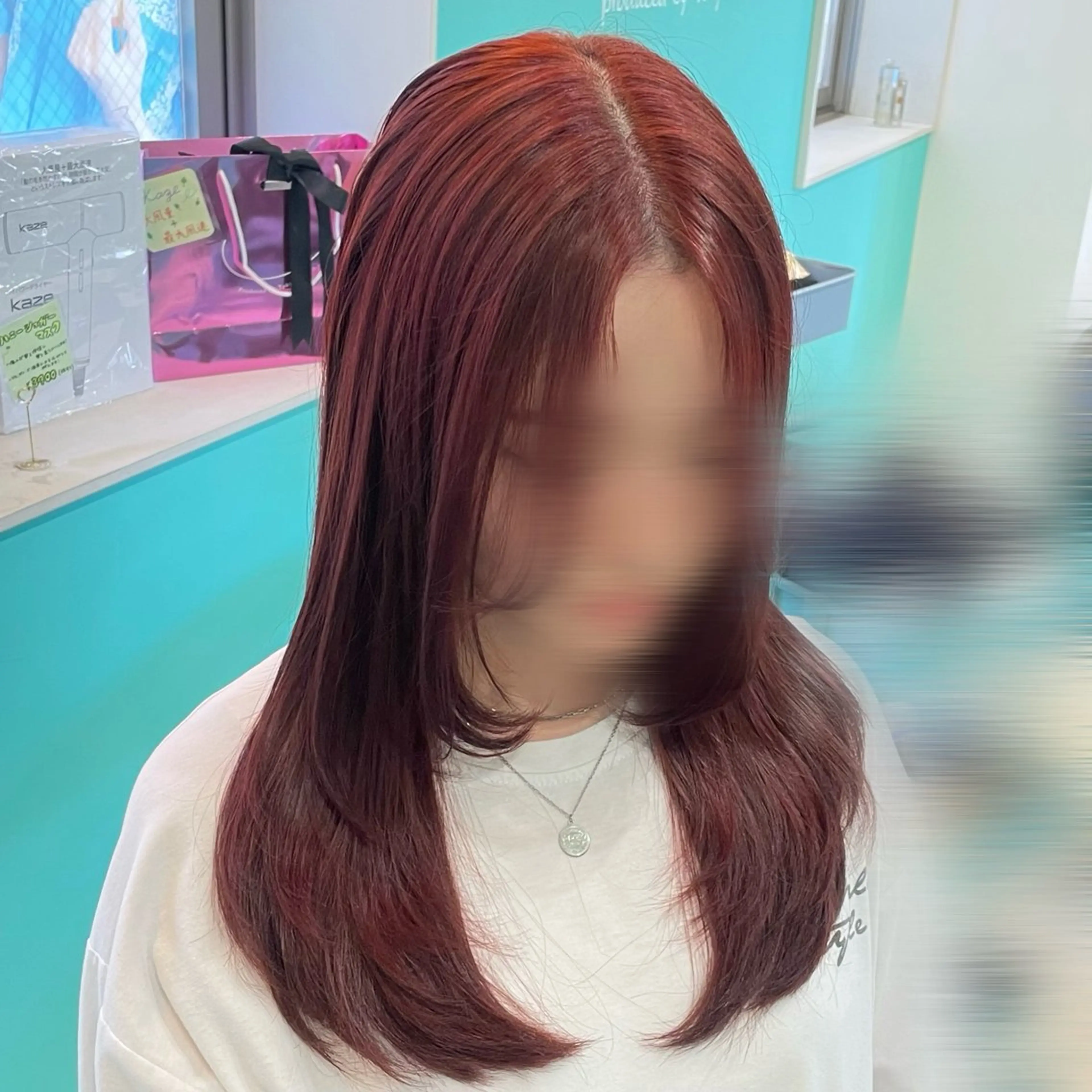 ロング カラー ボルドーカラー ヘアカラー トリートメント 艶/透明感 🫧カラーのヘアスタイル